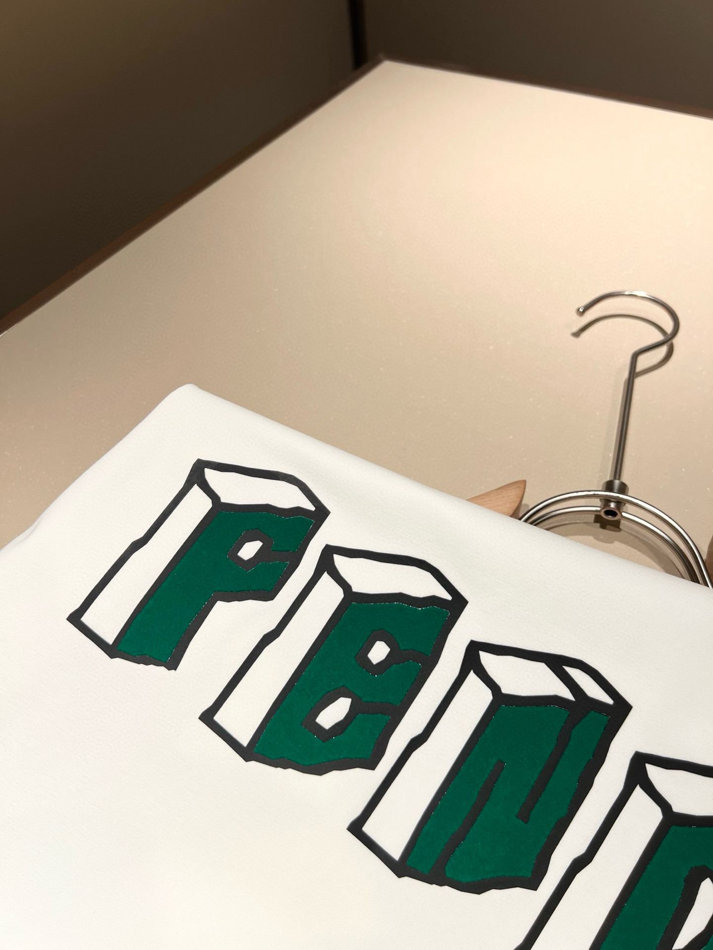 FEN*I 芬*迪2026春夏新款FD家族FF男女同款👫短袖T恤，男女同款👫百搭极简短袖。意大利原厂订单