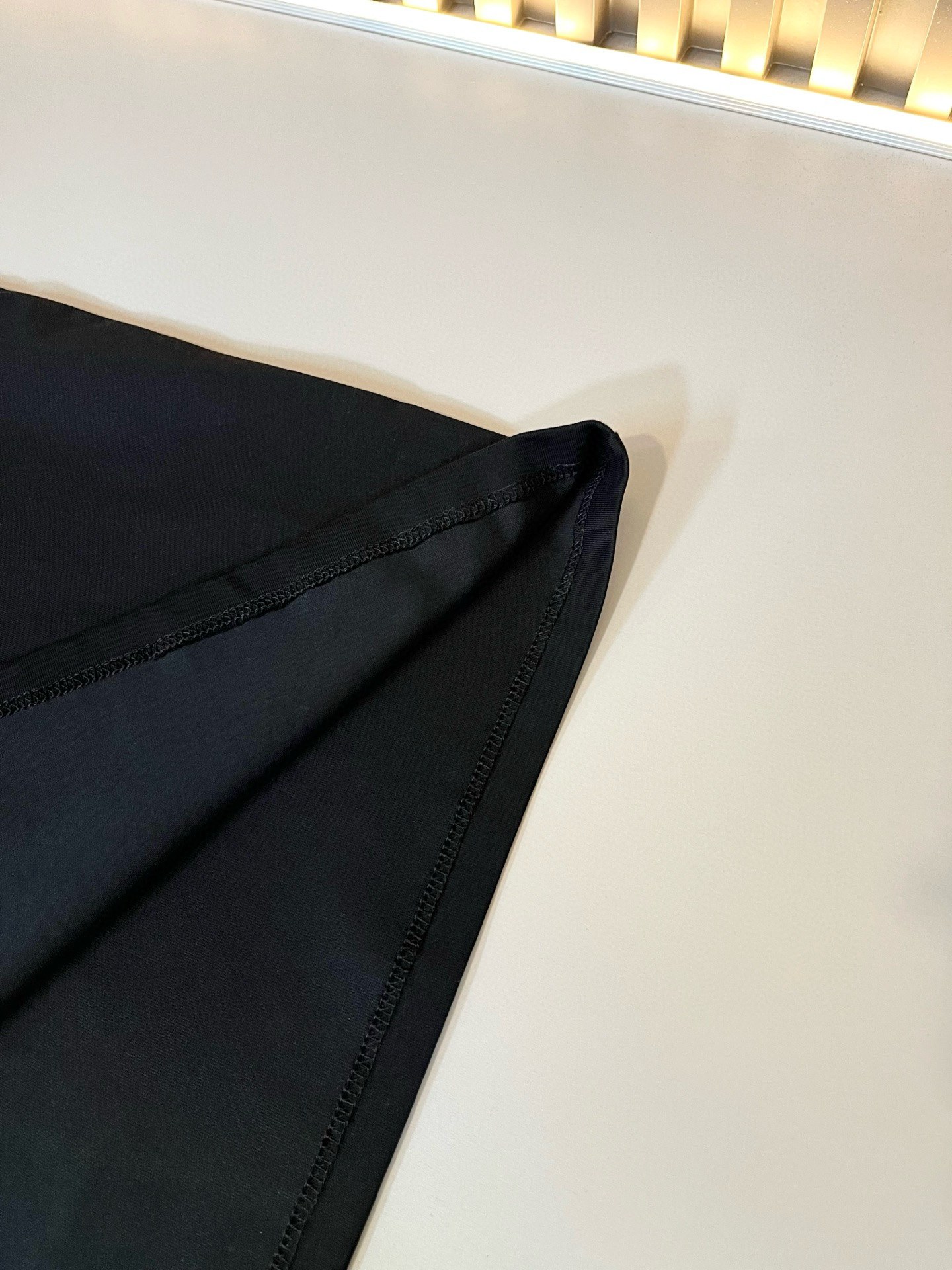 LOE*WE罗*威 2026春夏新款男女同款👫短袖T恤，意大利原厂订单渠道，极具个性高级风，标志logo