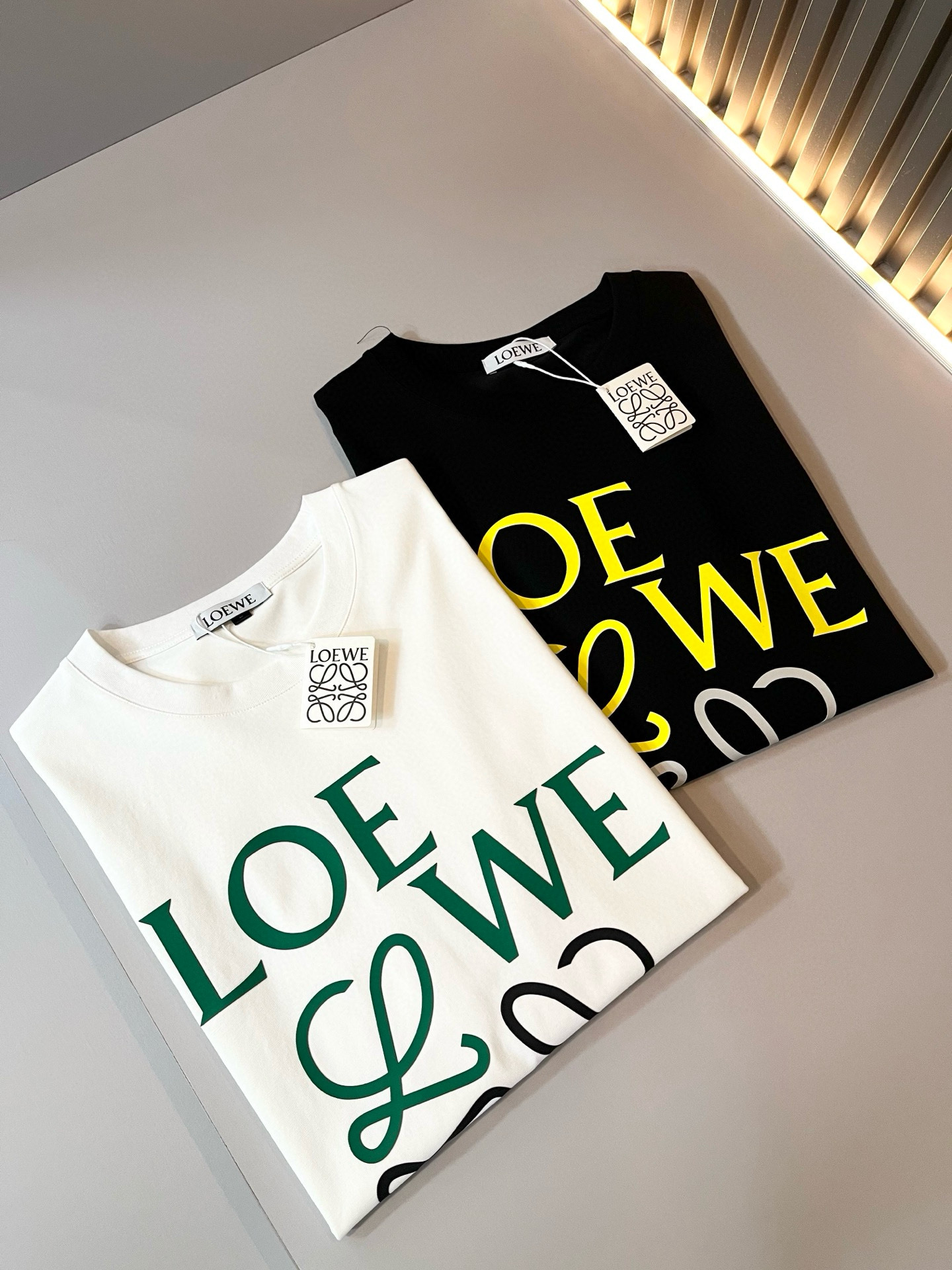 LOE*WE罗*威 2026春夏新款男女同款👫短袖T恤，意大利原厂订单渠道，极具个性高级风，标志logo