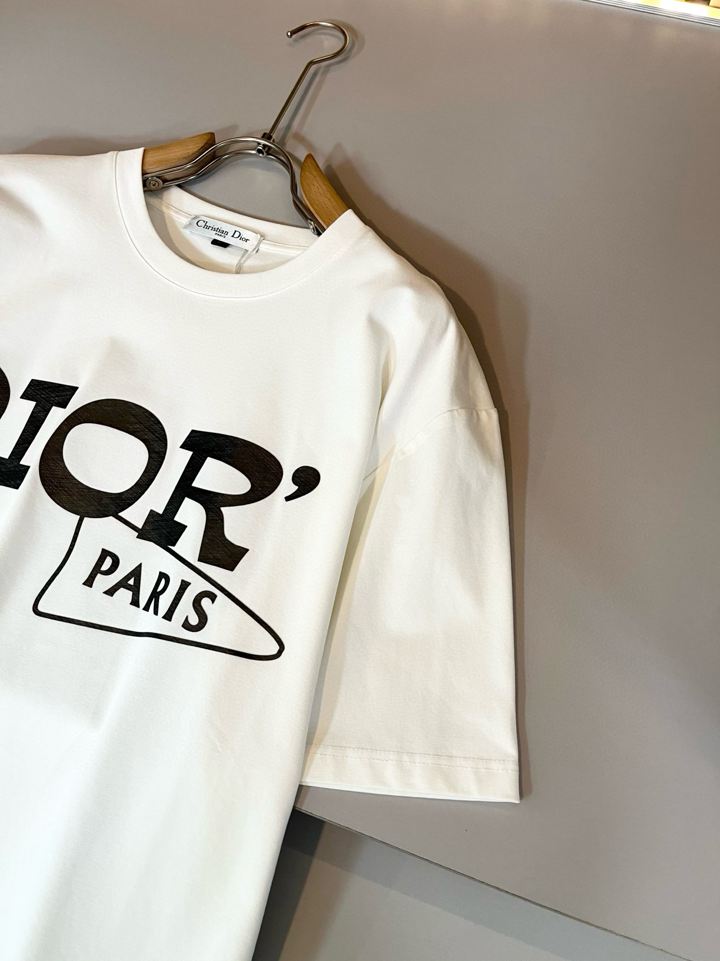 Dio*迪家 2026春夏新款男女同款👫短袖T恤，专柜同步发售！定制专属260克纯棉面料，定制原版工艺螺