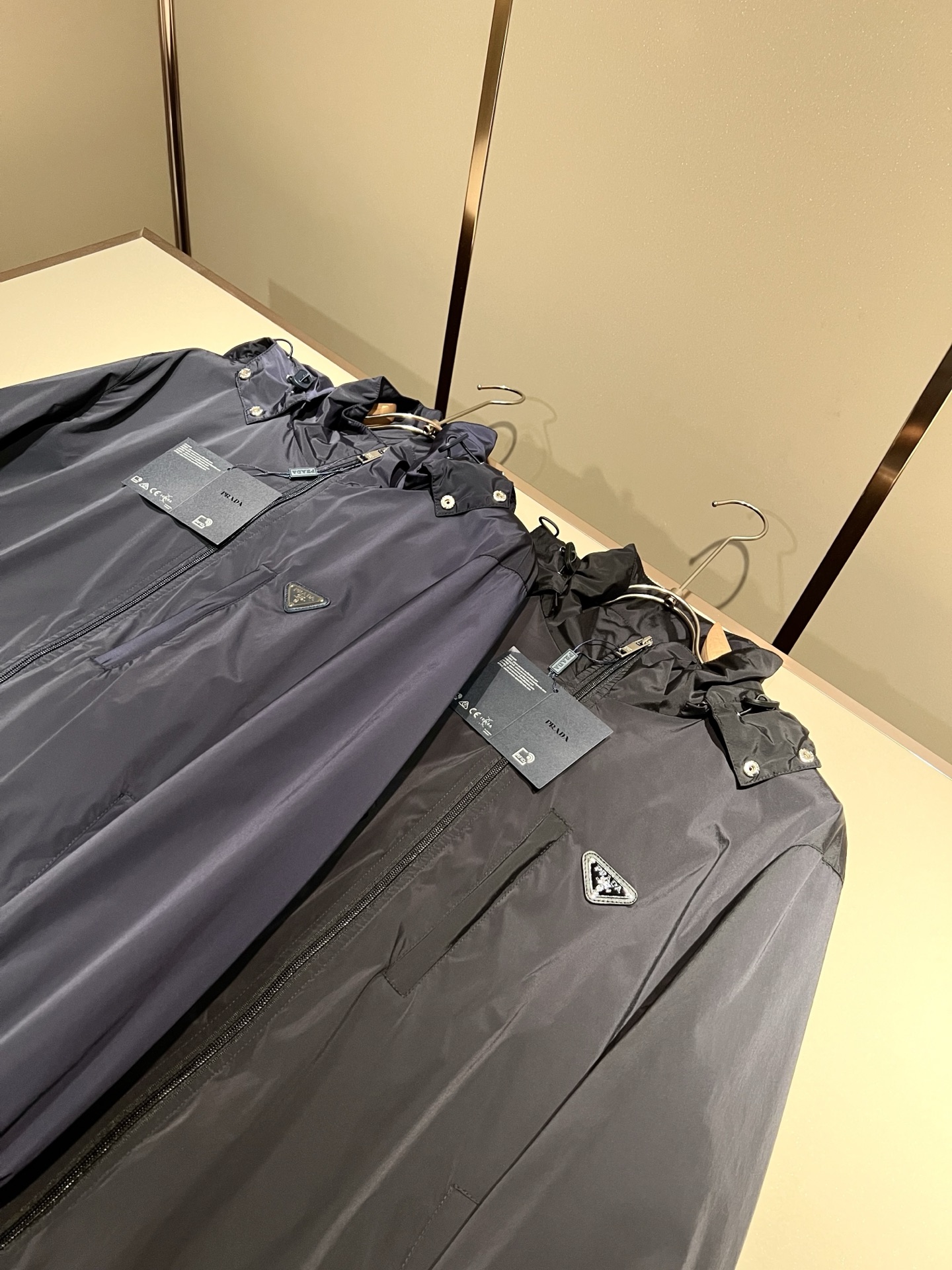 PRAD*A普*达2026春夏休闲夹克外套，最新时尚休闲拉链夹克，时尚夹克外套!贸易公司渠道稀出，同步官