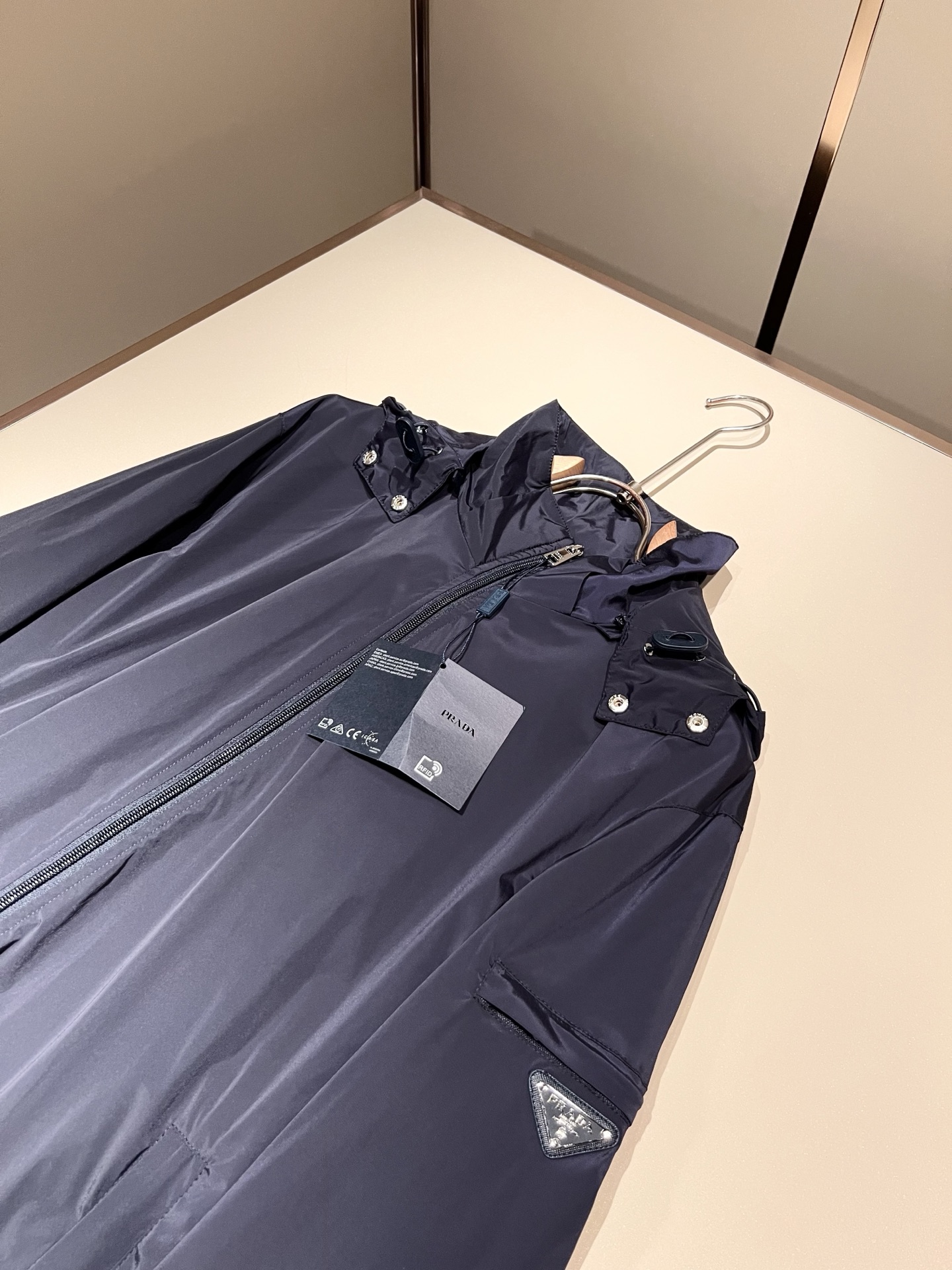 PRAD*A普*达2026春夏休闲夹克外套，最新时尚休闲拉链夹克，时尚夹克外套!贸易公司渠道稀出，同步官