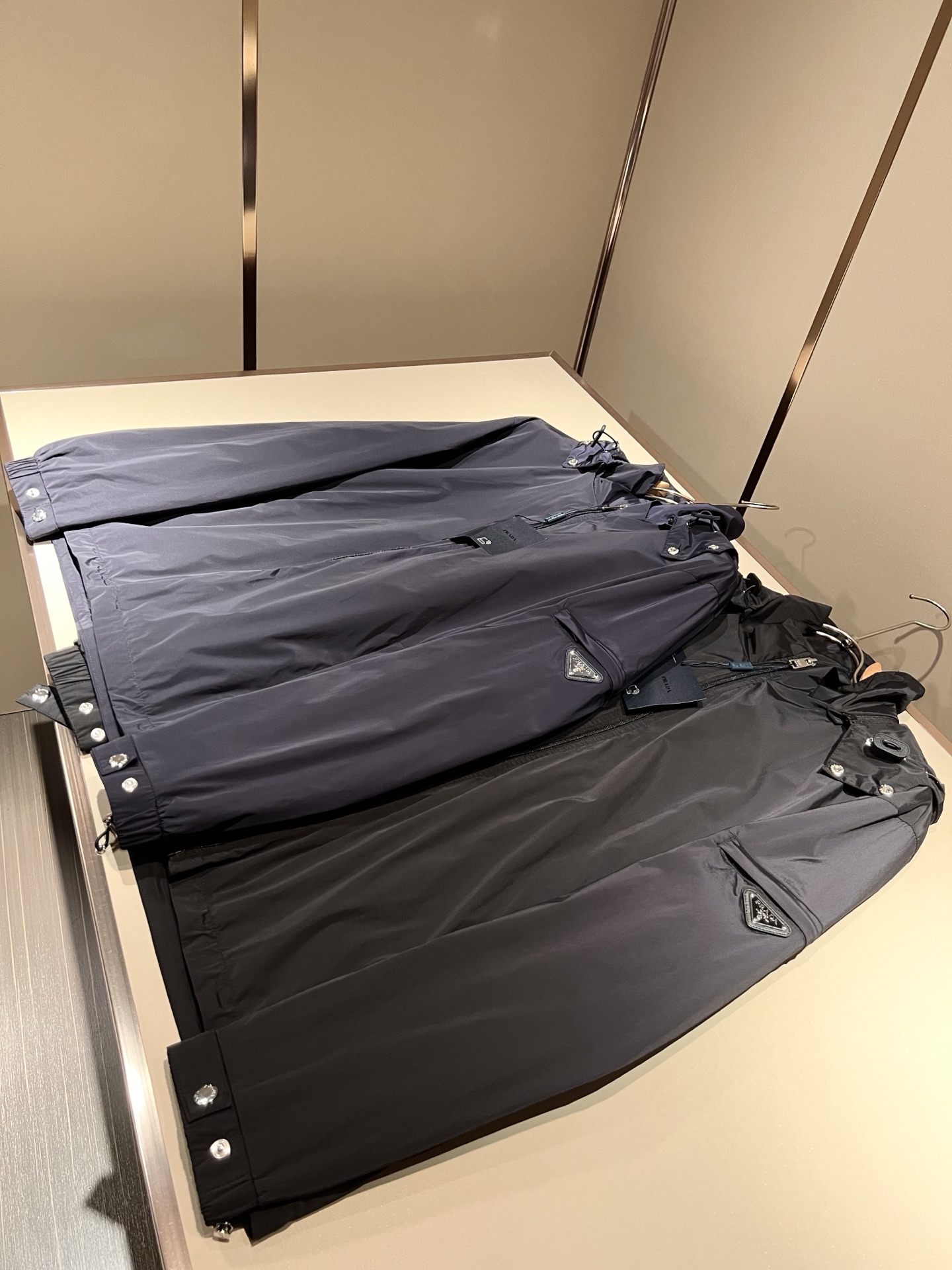 PRAD*A普*达2026春夏休闲夹克外套，最新时尚休闲拉链夹克，时尚夹克外套!贸易公司渠道稀出，同步官