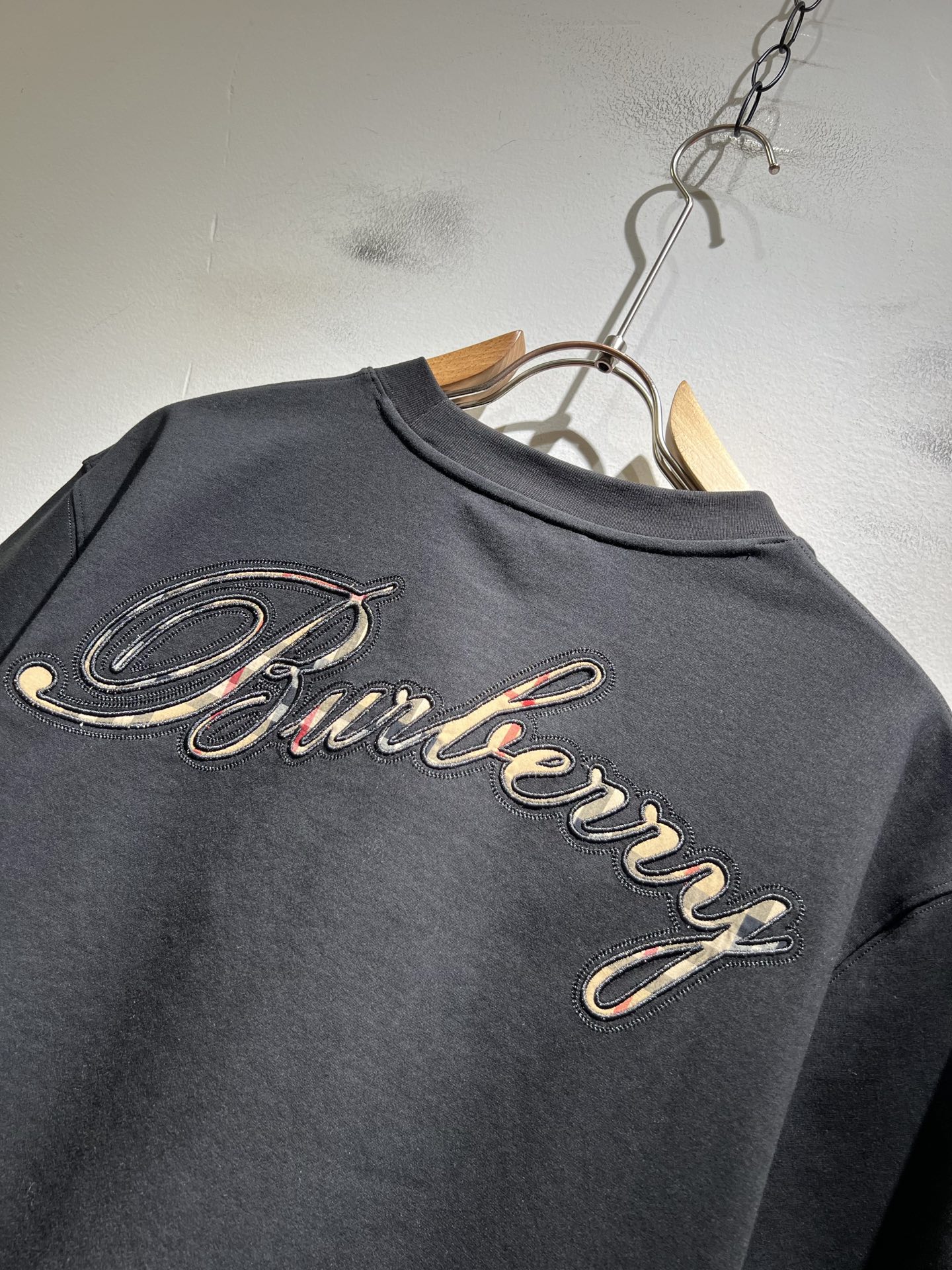 BURBER*Y巴*莉2026春夏新品短袖T恤，重磅来袭，最近比较火热的环保纯棉面料制作而成，高端户外运