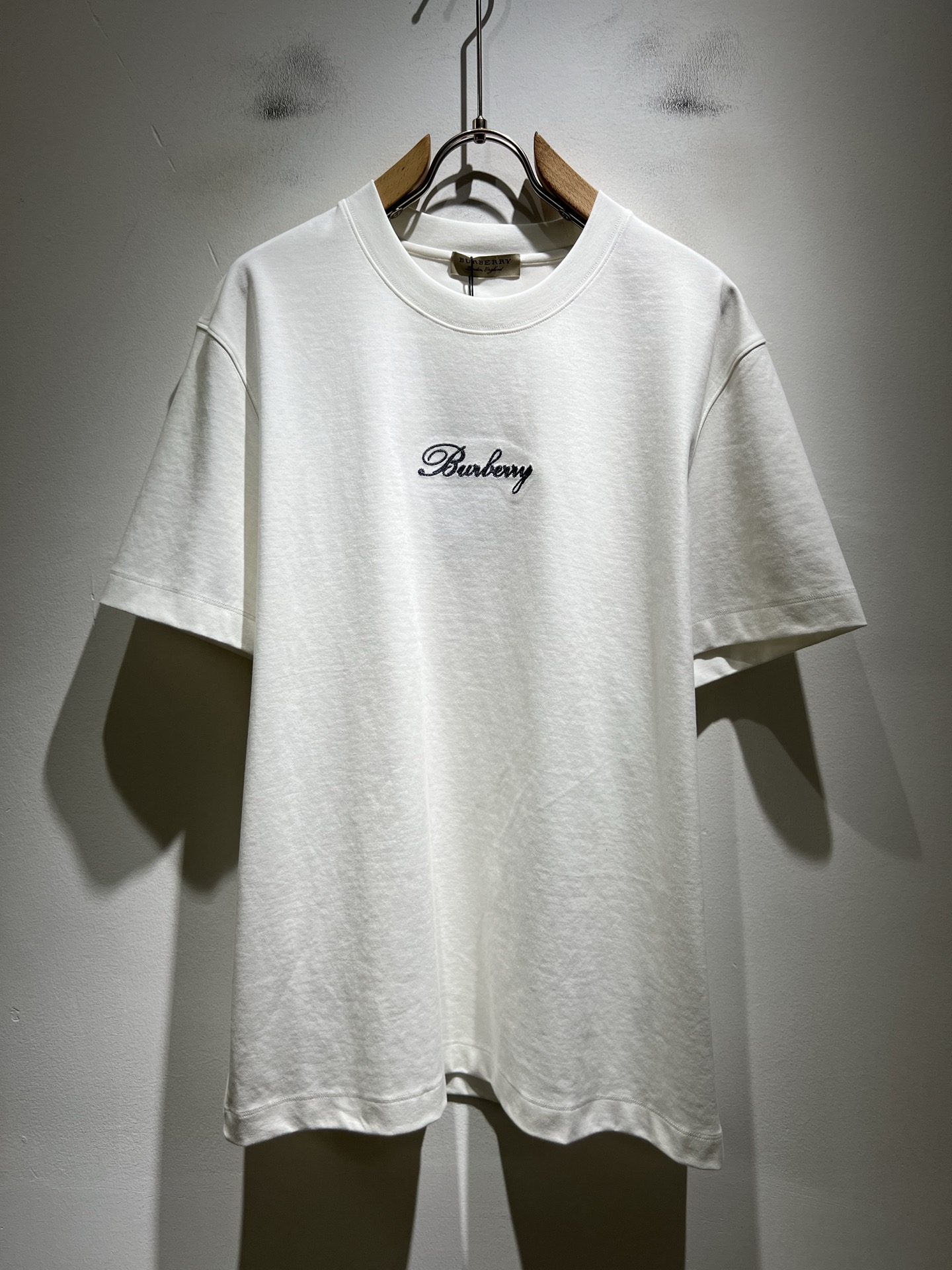 BURBER*Y巴*莉2026春夏新品短袖T恤，重磅来袭，最近比较火热的环保纯棉面料制作而成，高端户外运