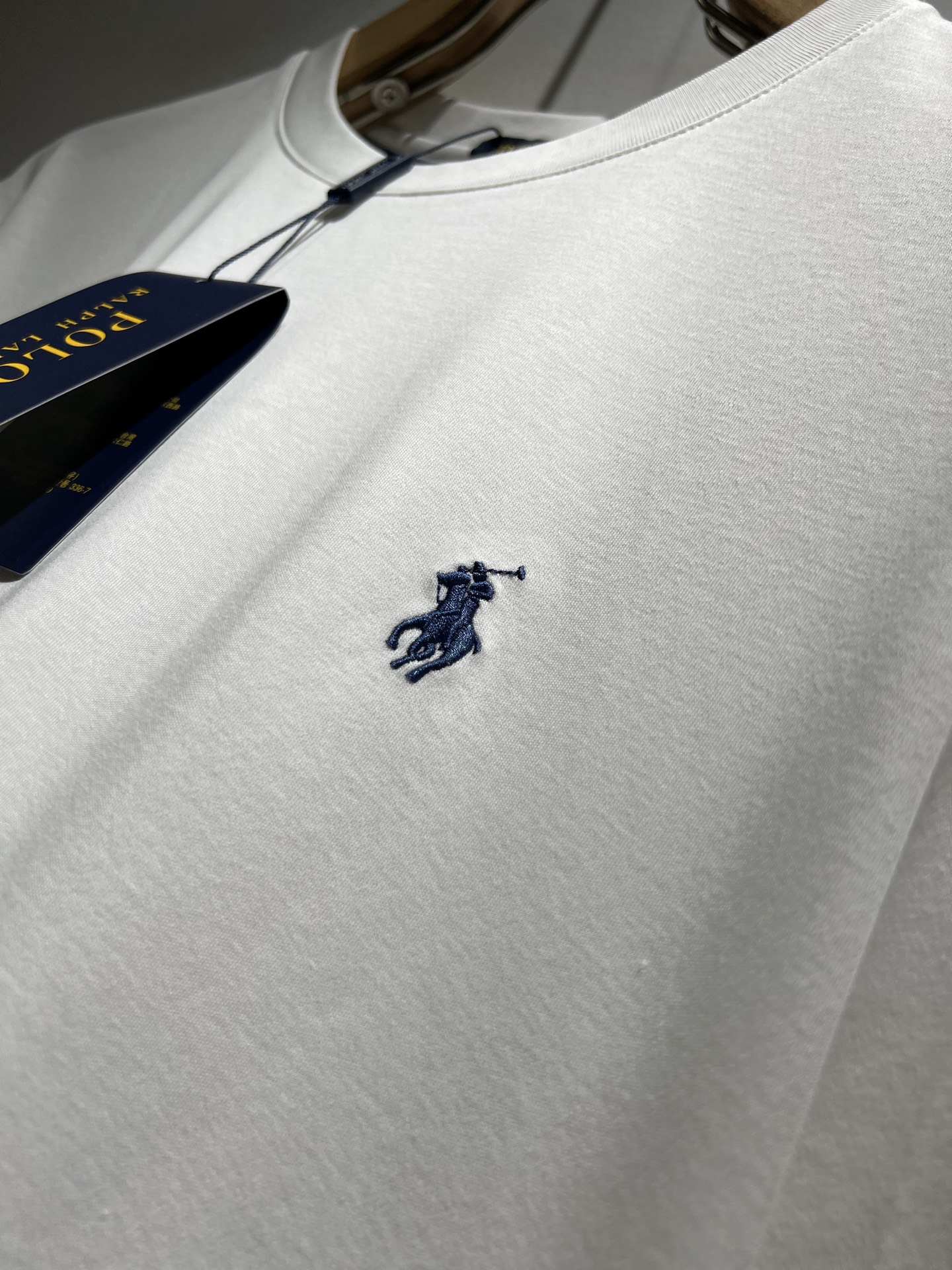 保罗POLOSPORT 2026春夏新款男士短袖打底衫，简约纯色时尚款不乏有许多设计大咖们都对于纯色都有