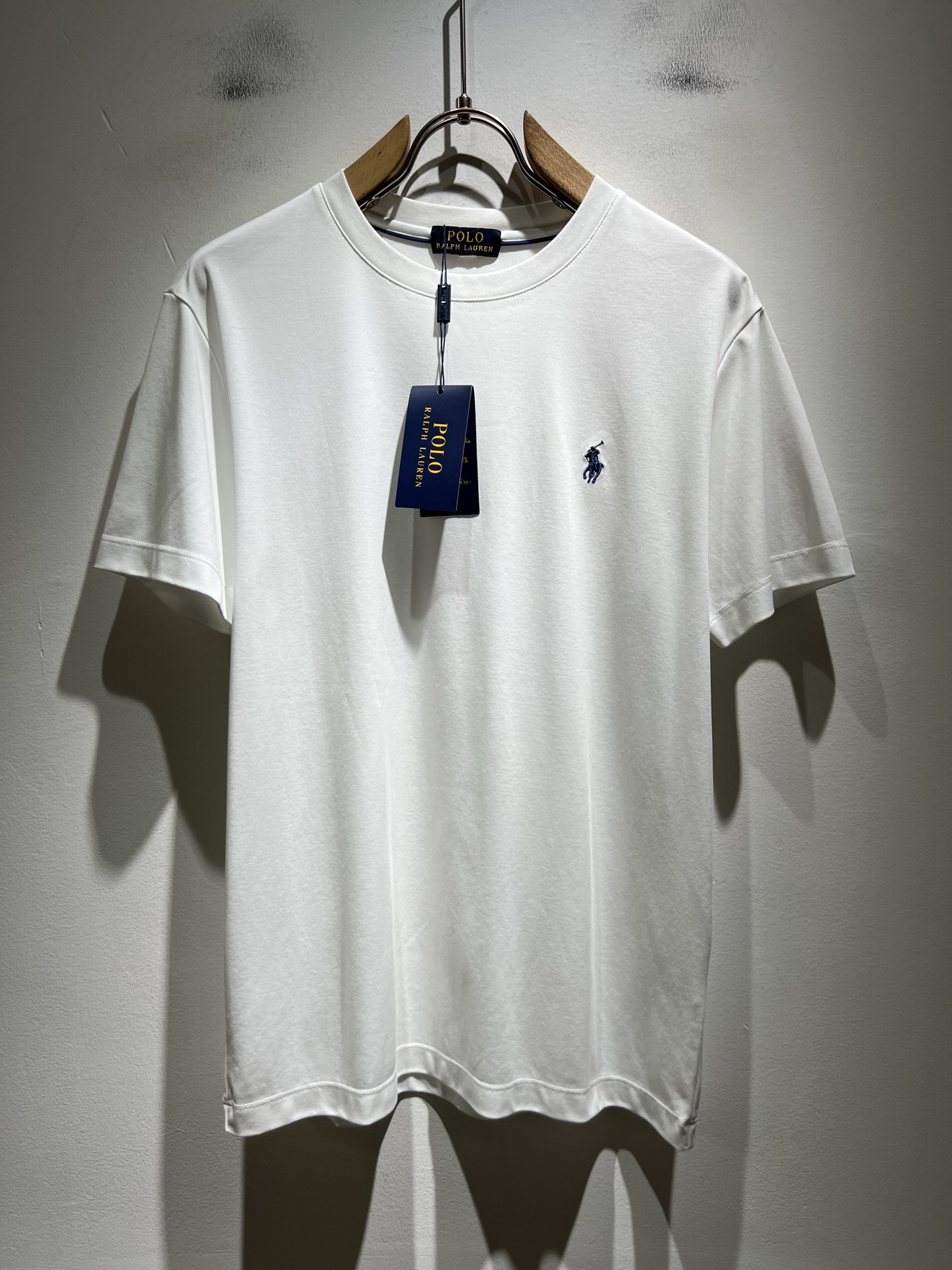 保罗POLOSPORT 2026春夏新款男士短袖打底衫，简约纯色时尚款不乏有许多设计大咖们都对于纯色都有