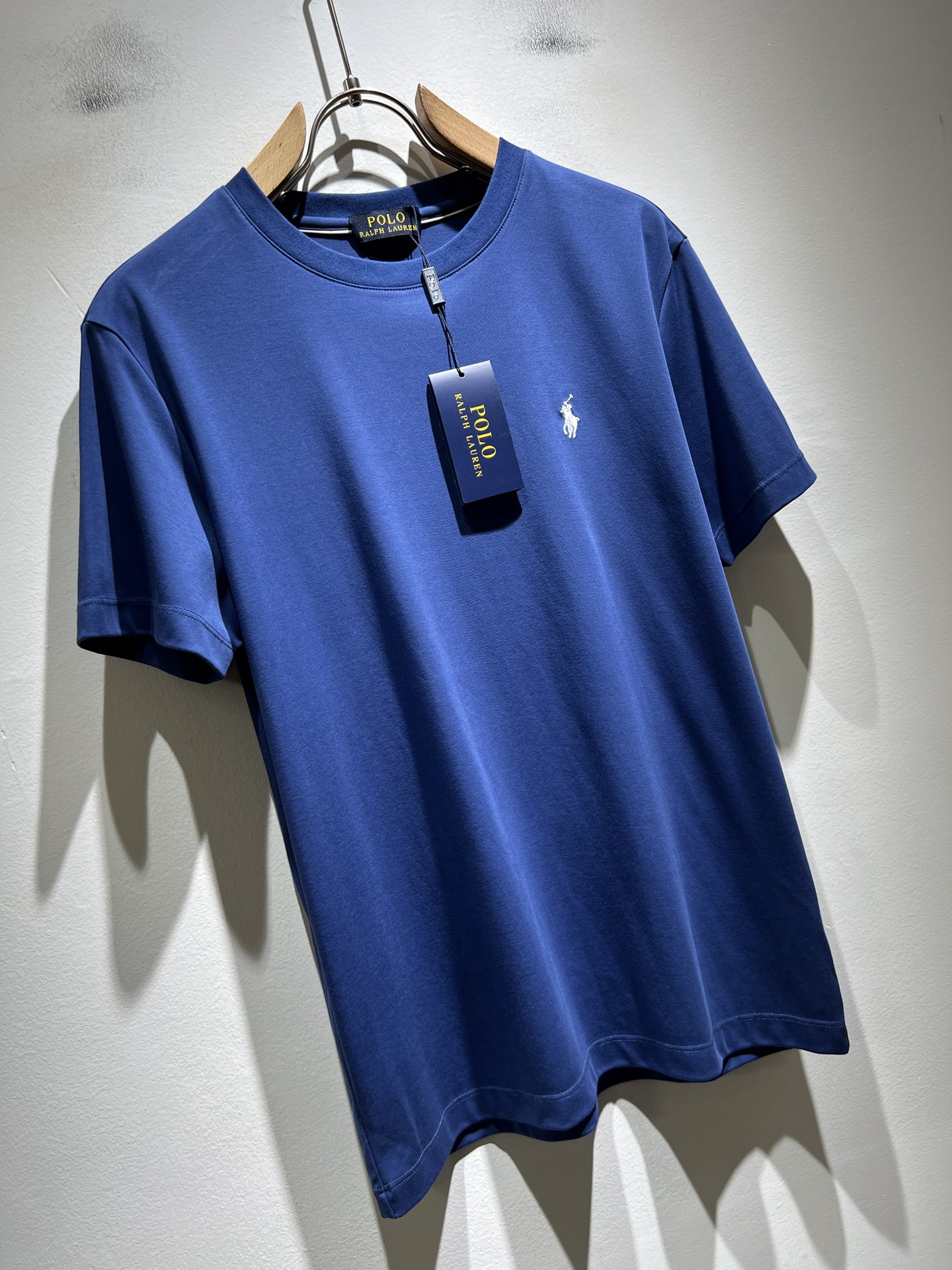 保罗POLOSPORT 2026春夏新款男士短袖打底衫，简约纯色时尚款不乏有许多设计大咖们都对于纯色都有