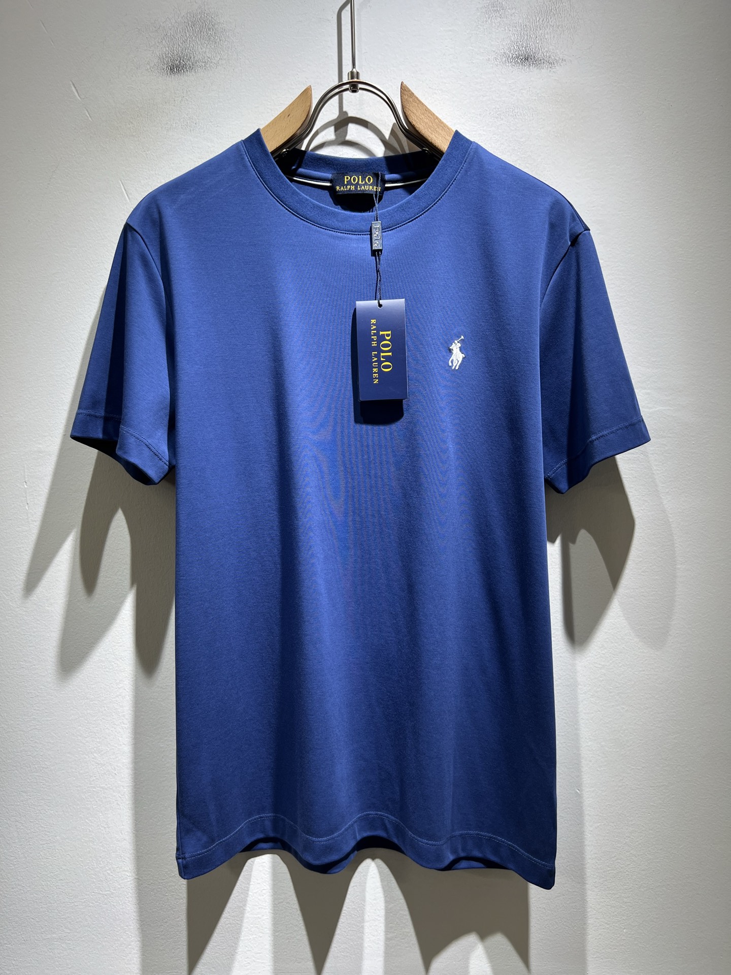 保罗POLOSPORT 2026春夏新款男士短袖打底衫，简约纯色时尚款不乏有许多设计大咖们都对于纯色都有