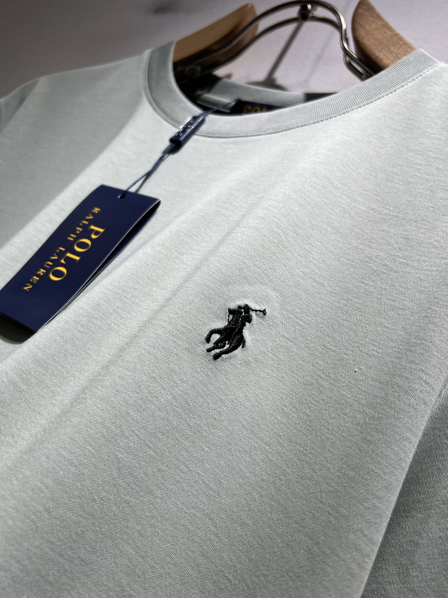 保罗POLOSPORT 2026春夏新款男士短袖打底衫，简约纯色时尚款不乏有许多设计大咖们都对于纯色都有