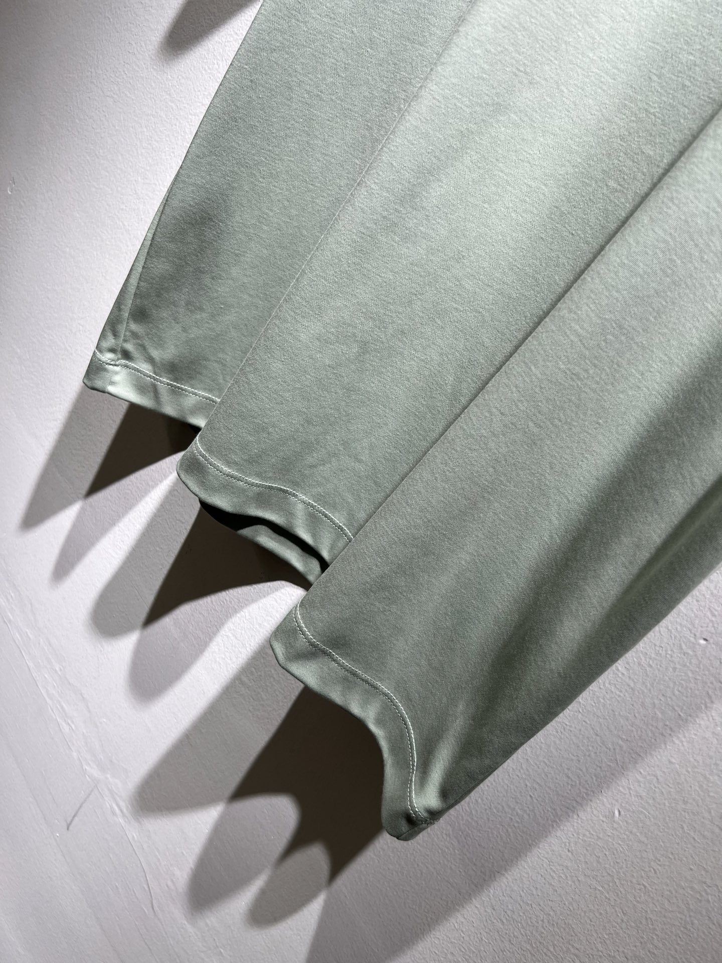 保罗POLOSPORT 2026春夏新款男士短袖打底衫，简约纯色时尚款不乏有许多设计大咖们都对于纯色都有