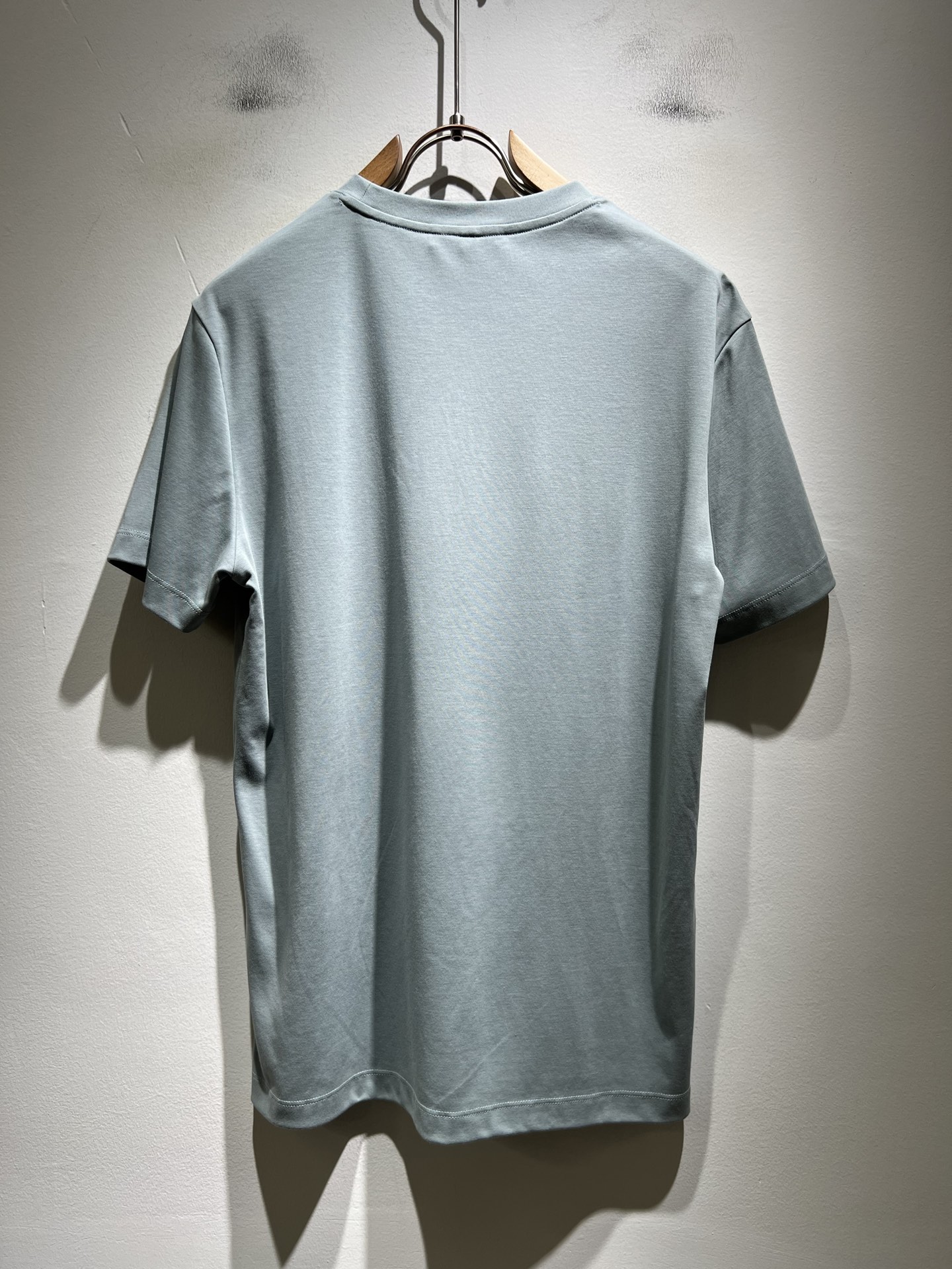 BALENCI*GA巴黎*家 2026春夏新款男女同款👫短袖T恤！走秀图案时尚休闲短袖T恤衫！设计log