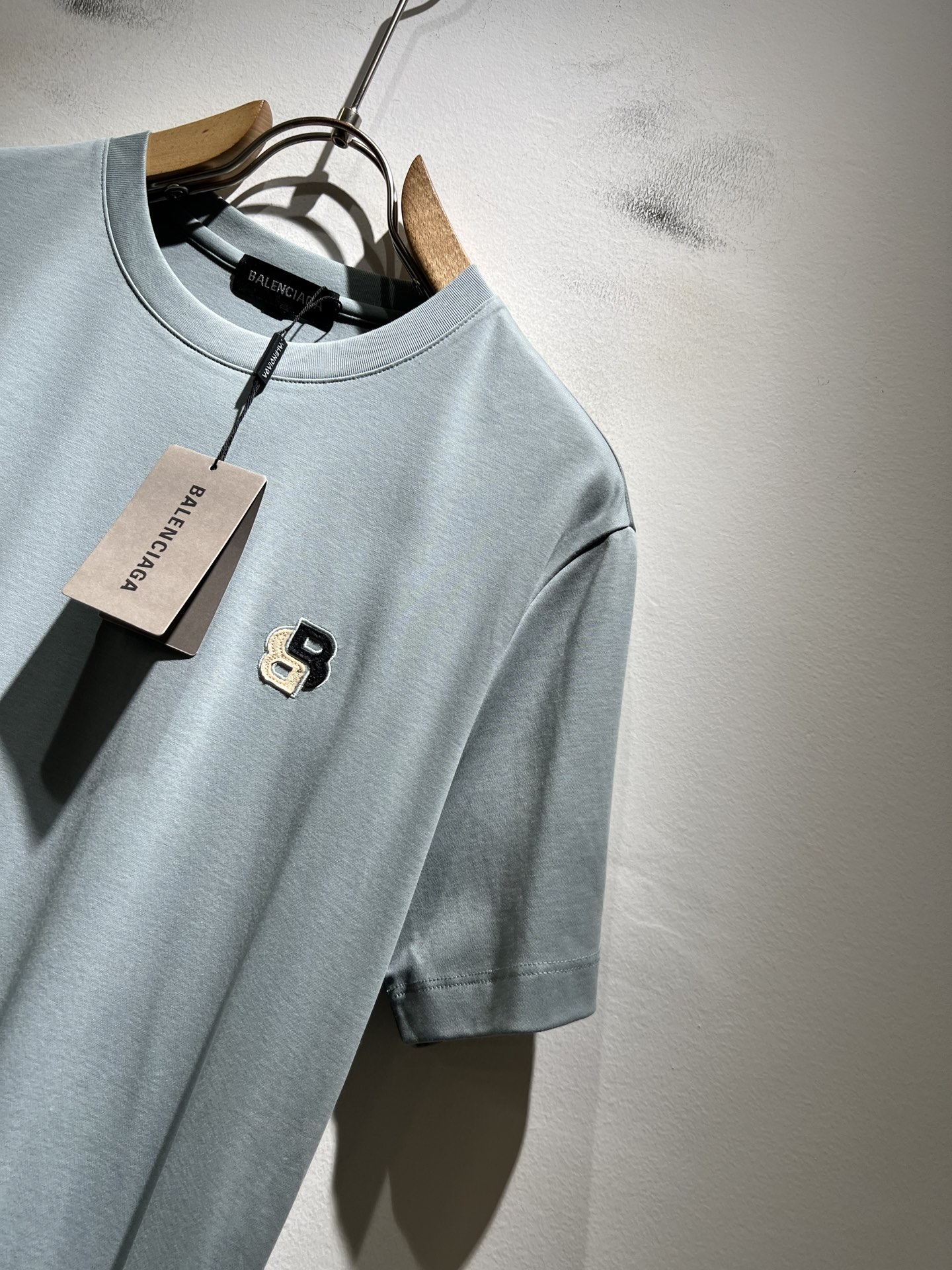 BALENCI*GA巴黎*家 2026春夏新款男女同款👫短袖T恤！走秀图案时尚休闲短袖T恤衫！设计log