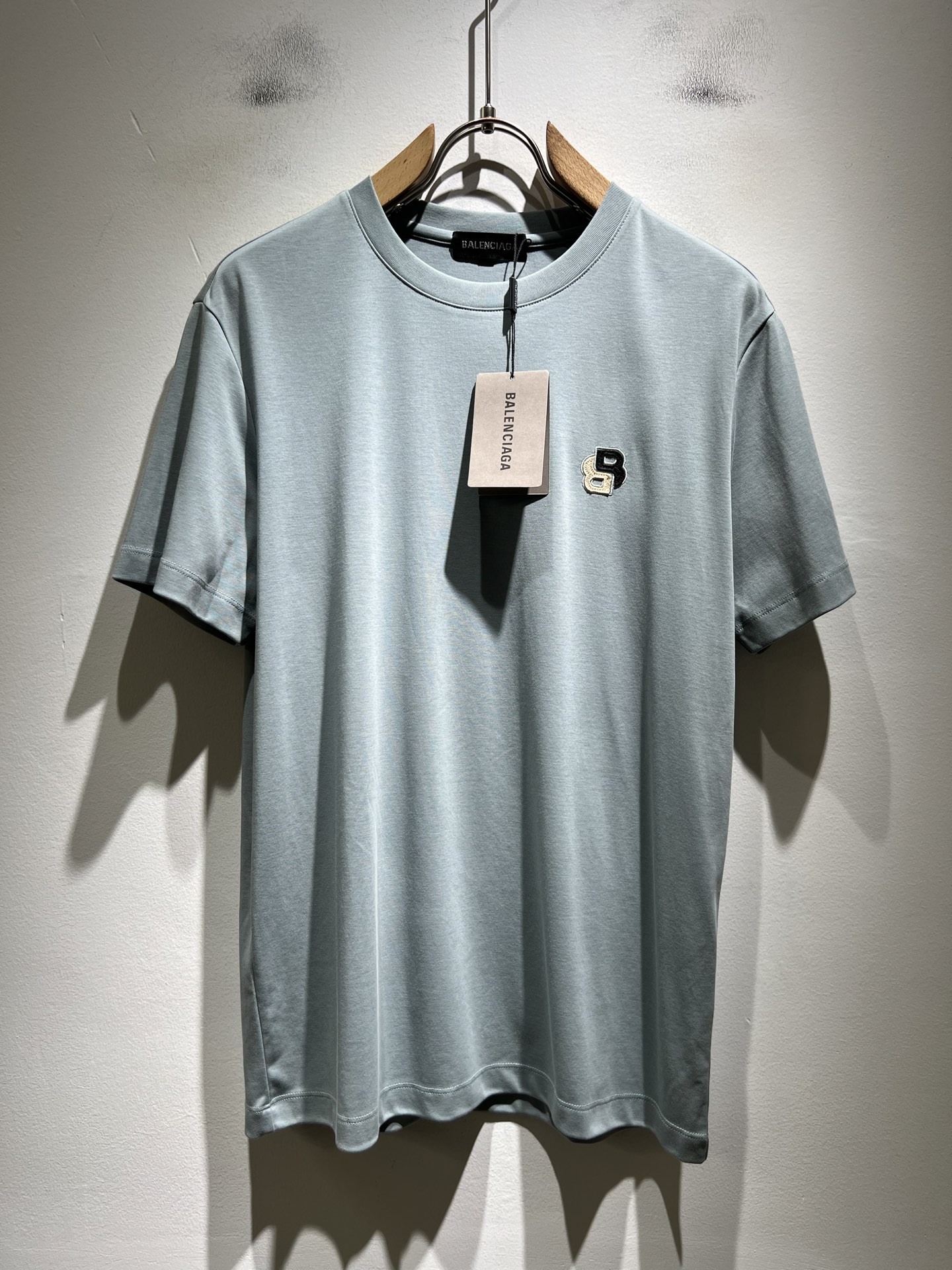 BALENCI*GA巴黎*家 2026春夏新款男女同款👫短袖T恤！走秀图案时尚休闲短袖T恤衫！设计log