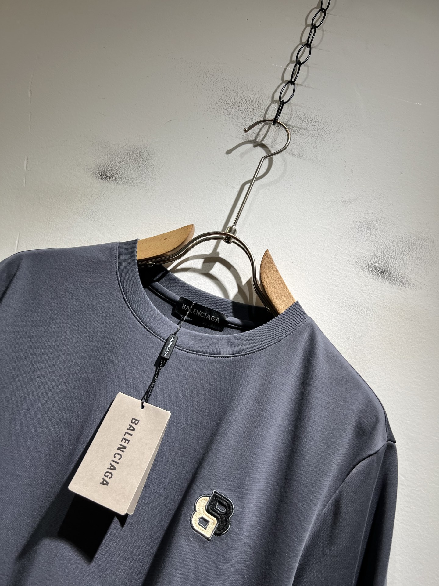 BALENCI*GA巴黎*家 2026春夏新款男女同款👫短袖T恤！走秀图案时尚休闲短袖T恤衫！设计log