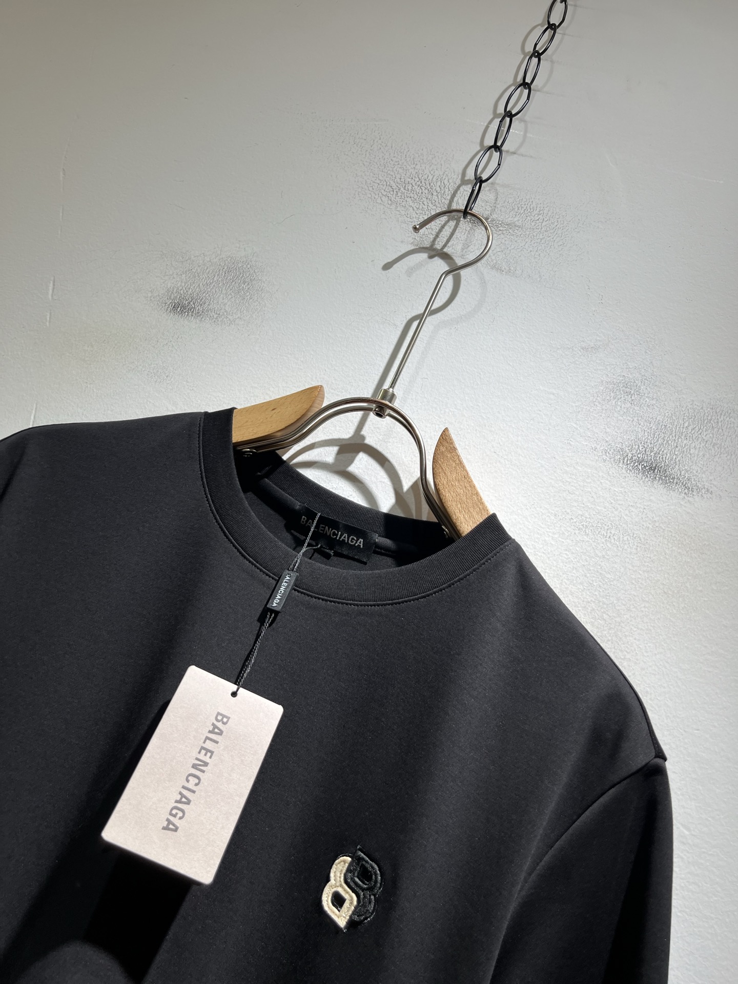 BALENCI*GA巴黎*家 2026春夏新款男女同款👫短袖T恤！走秀图案时尚休闲短袖T恤衫！设计log