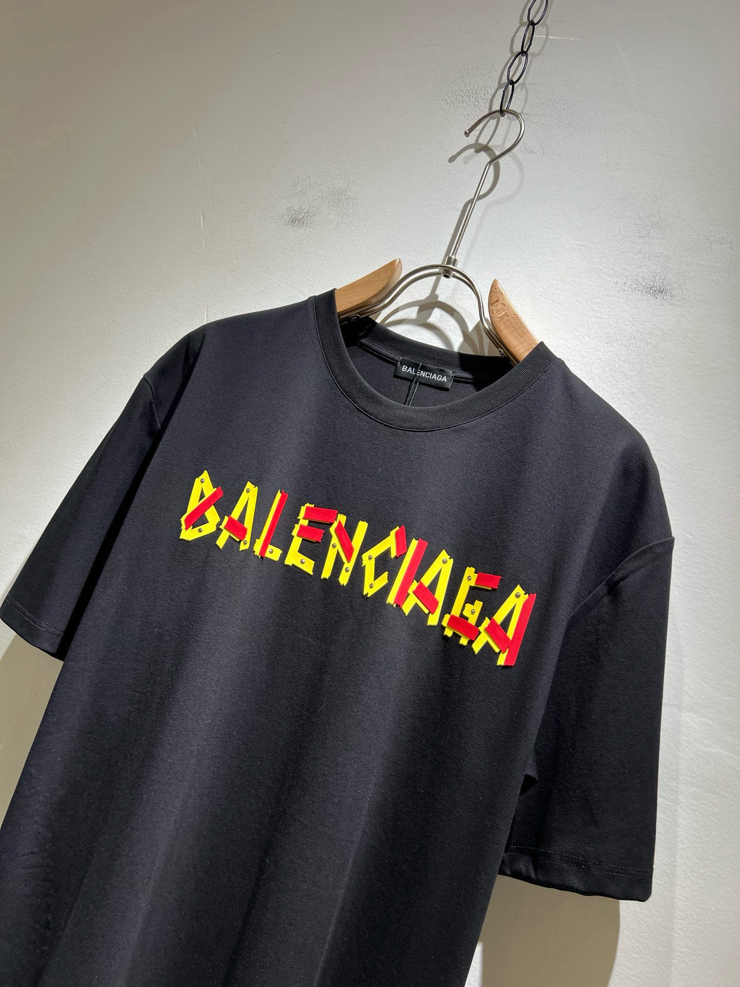 BALENCIA*巴黎*家 2026春夏新款男女同情侣款👫休闲宽松棉质圆领短袖T恤衫！贸易公司渠道稀出，