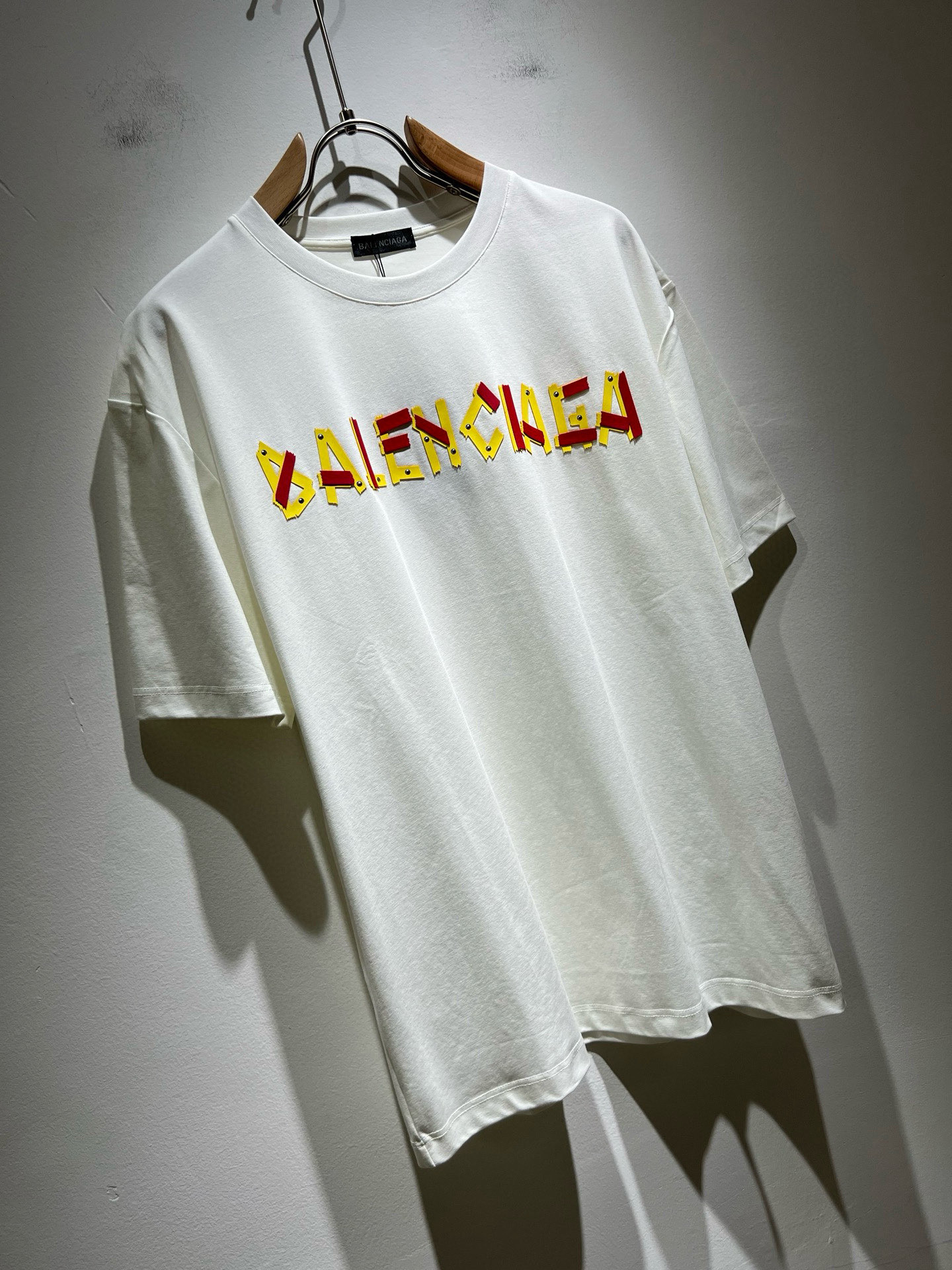 BALENCIA*巴黎*家 2026春夏新款男女同情侣款👫休闲宽松棉质圆领短袖T恤衫！贸易公司渠道稀出，