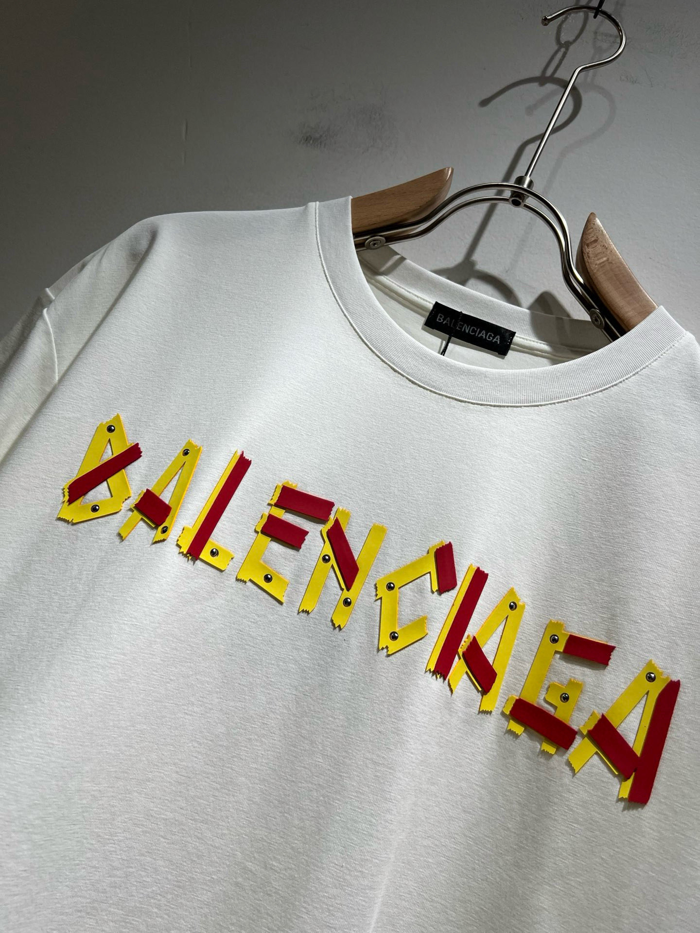 BALENCIA*巴黎*家 2026春夏新款男女同情侣款👫休闲宽松棉质圆领短袖T恤衫！贸易公司渠道稀出，