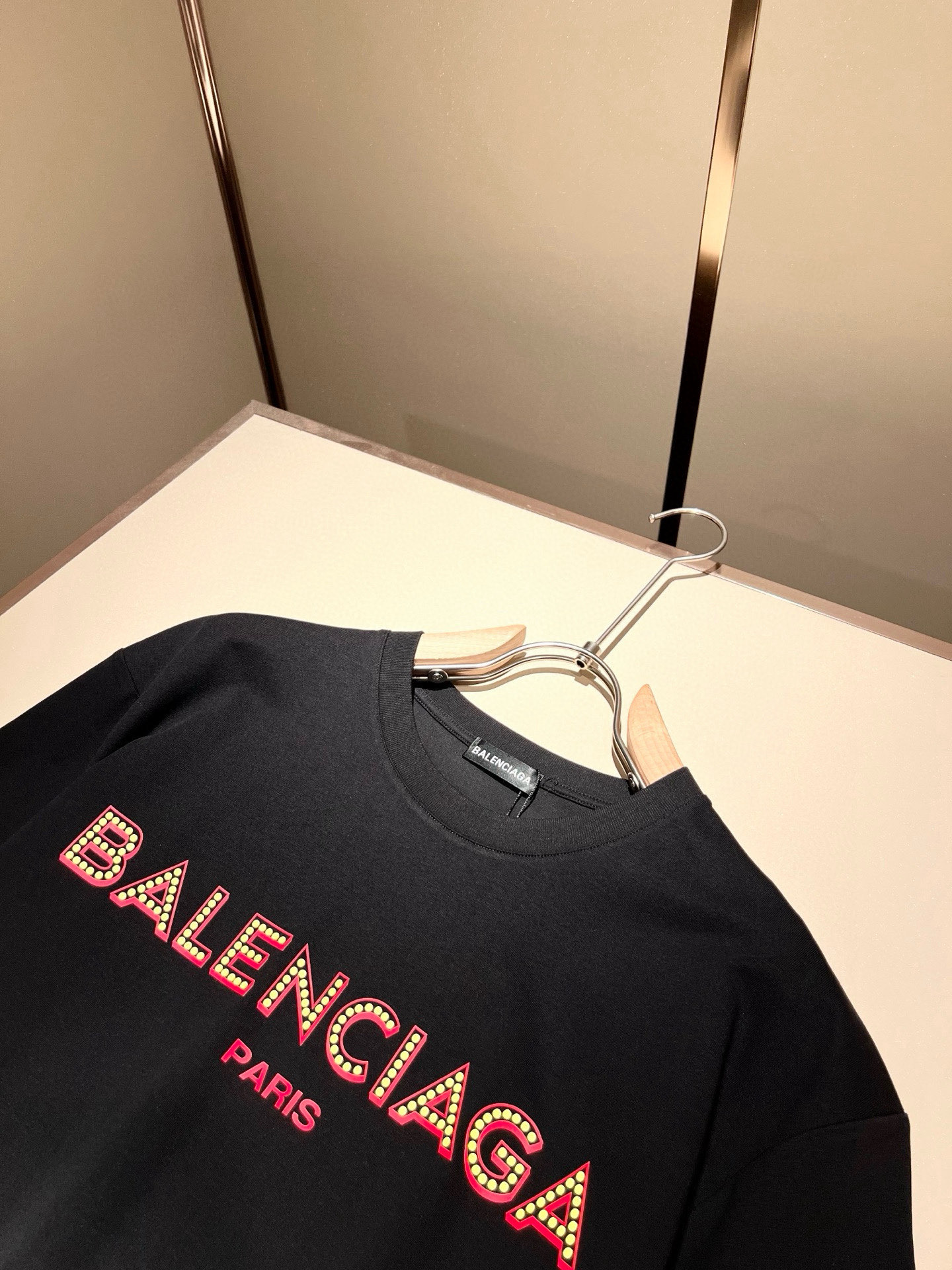 BALENCIA*巴黎*家 2026春夏新款男女同情侣款👫休闲宽松棉质圆领短袖T恤衫！贸易公司渠道稀出，