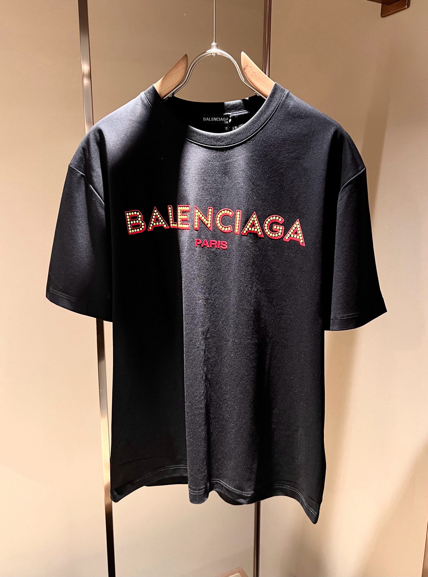 BALENCIA*巴黎*家 2026春夏新款男女同情侣款👫休闲宽松棉质圆领短袖T恤衫！贸易公司渠道稀出，