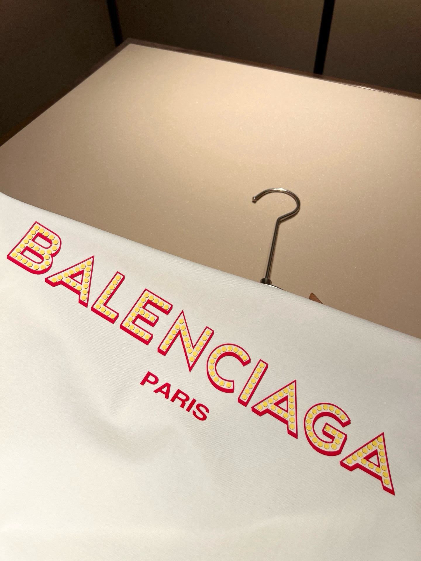 BALENCIA*巴黎*家 2026春夏新款男女同情侣款👫休闲宽松棉质圆领短袖T恤衫！贸易公司渠道稀出，