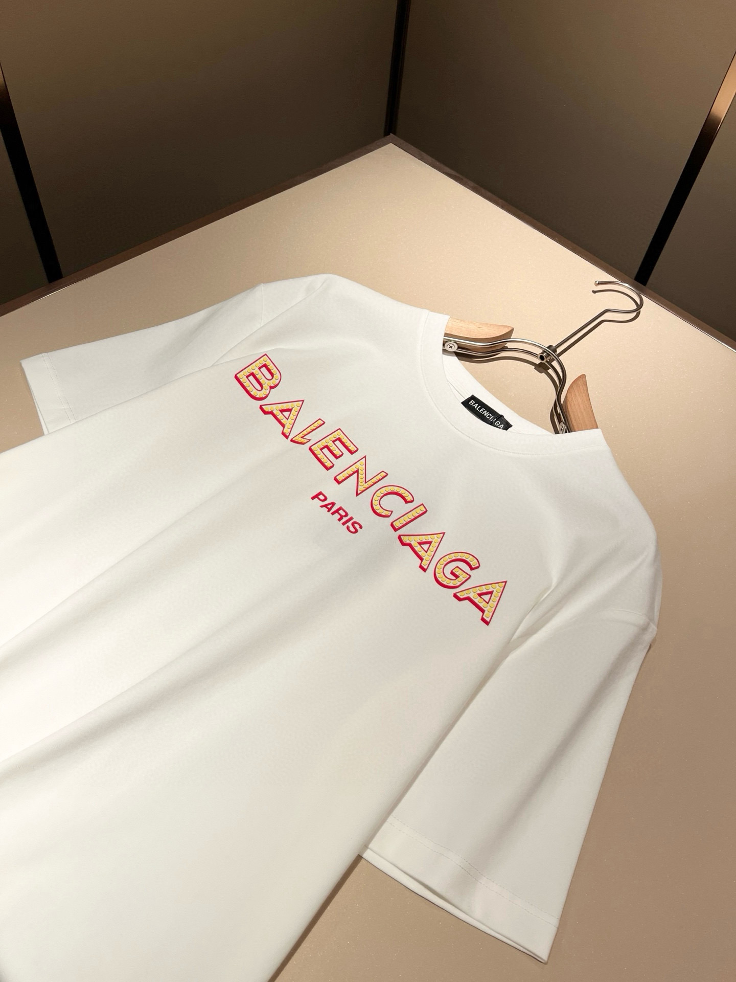 BALENCIA*巴黎*家 2026春夏新款男女同情侣款👫休闲宽松棉质圆领短袖T恤衫！贸易公司渠道稀出，