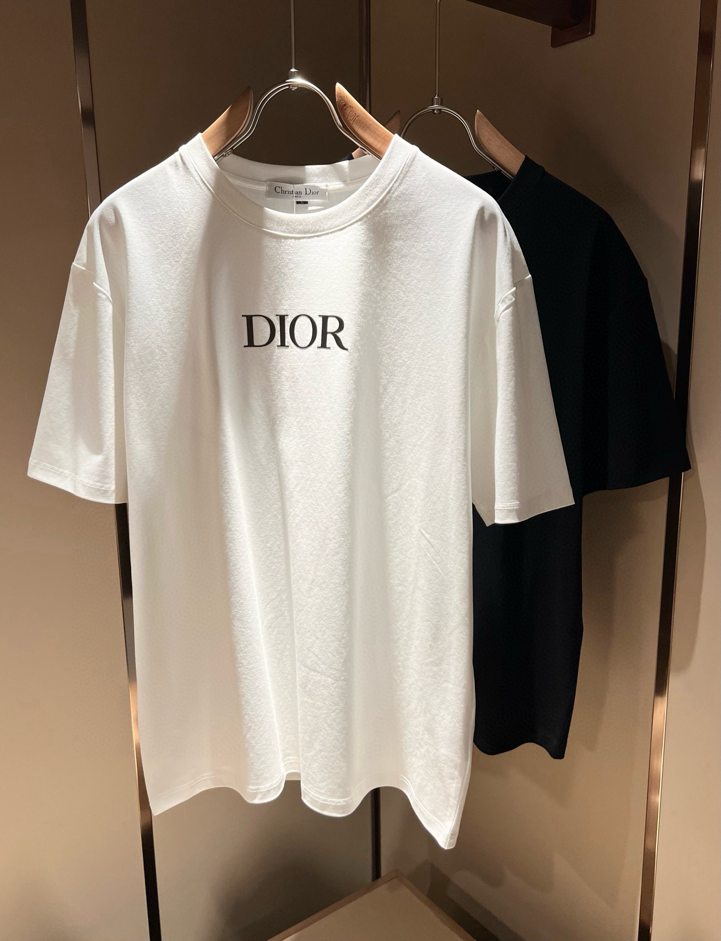 Dio*迪家 2026春夏新款男女同款👫短袖T恤，专柜同步发售！定制专属260克纯棉面料，定制原版工艺螺
