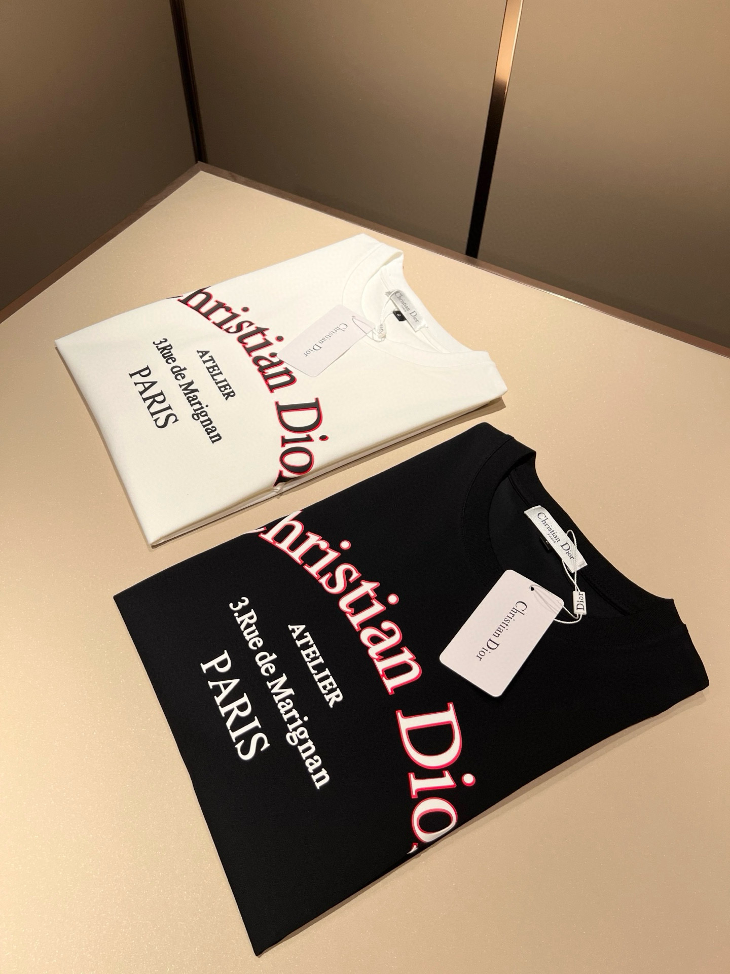 Dio*迪家 2026春夏新款男女同款👫短袖T恤，专柜同步发售！定制专属260克纯棉面料，定制原版工艺螺