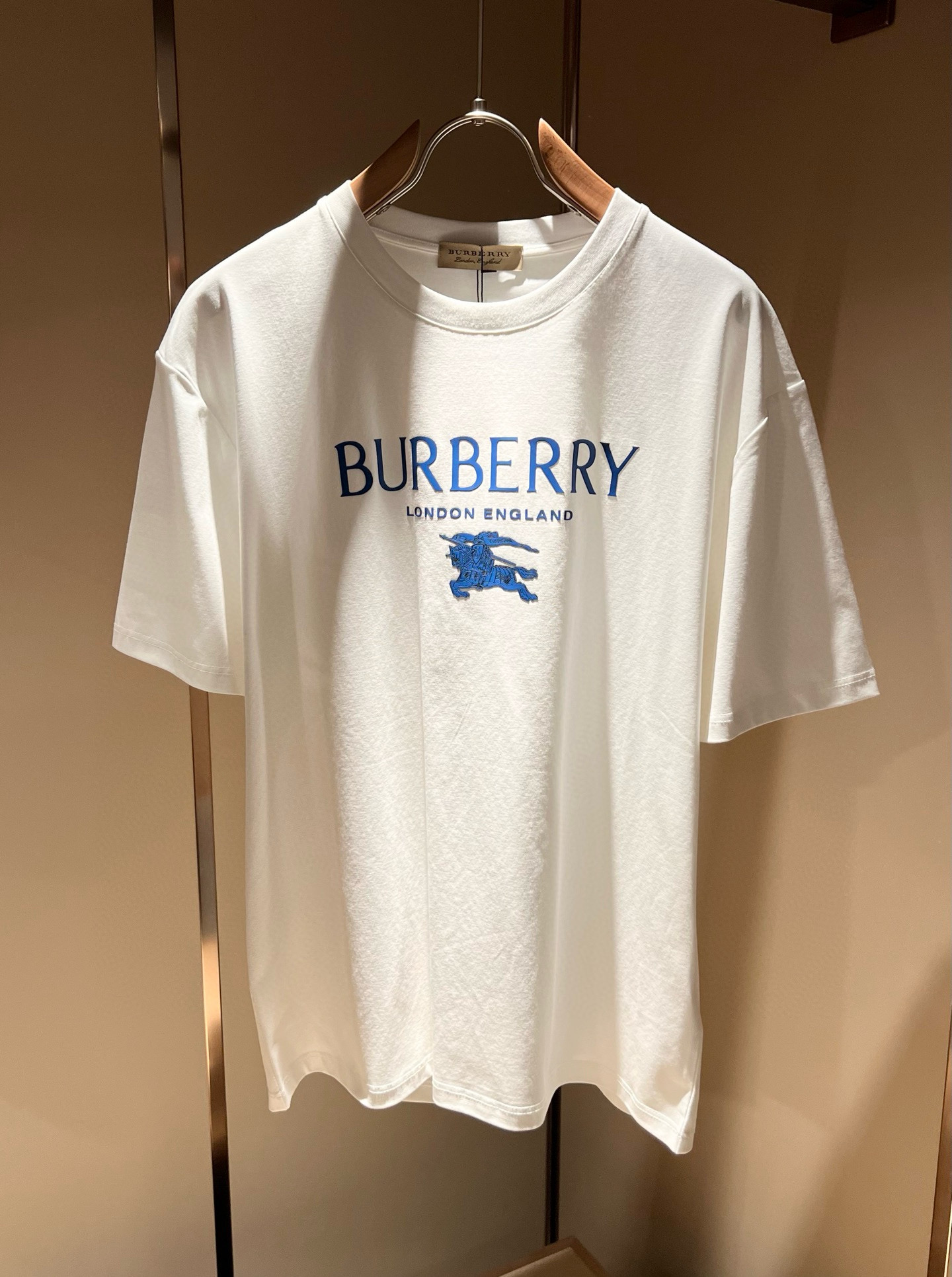 BURBER*Y巴*莉2026春夏新品男女同款👫短袖T恤，重磅来袭，最近比较火热的环保纯棉面料制作而成，