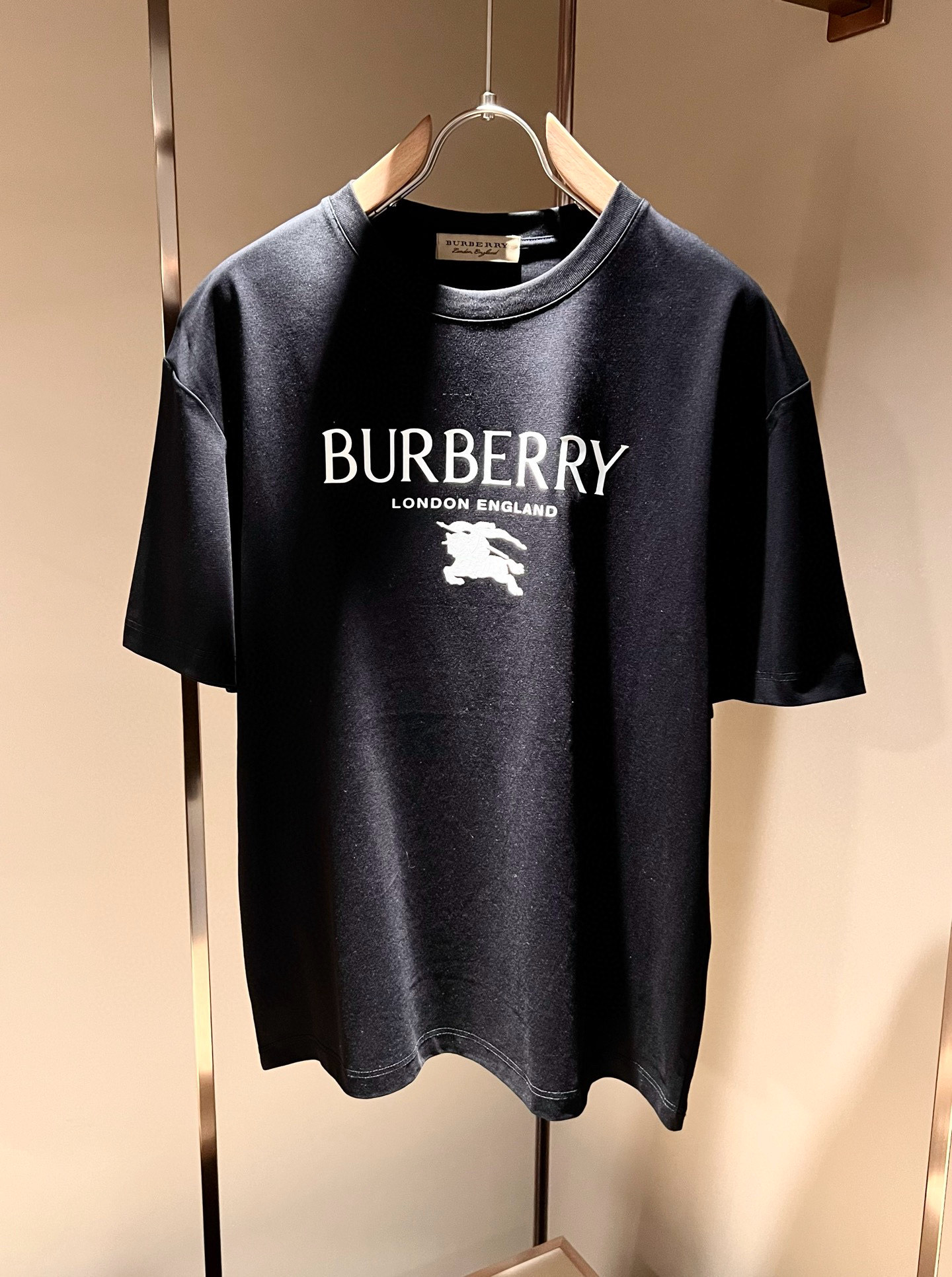 BURBER*Y巴*莉2026春夏新品男女同款👫短袖T恤，重磅来袭，最近比较火热的环保纯棉面料制作而成，