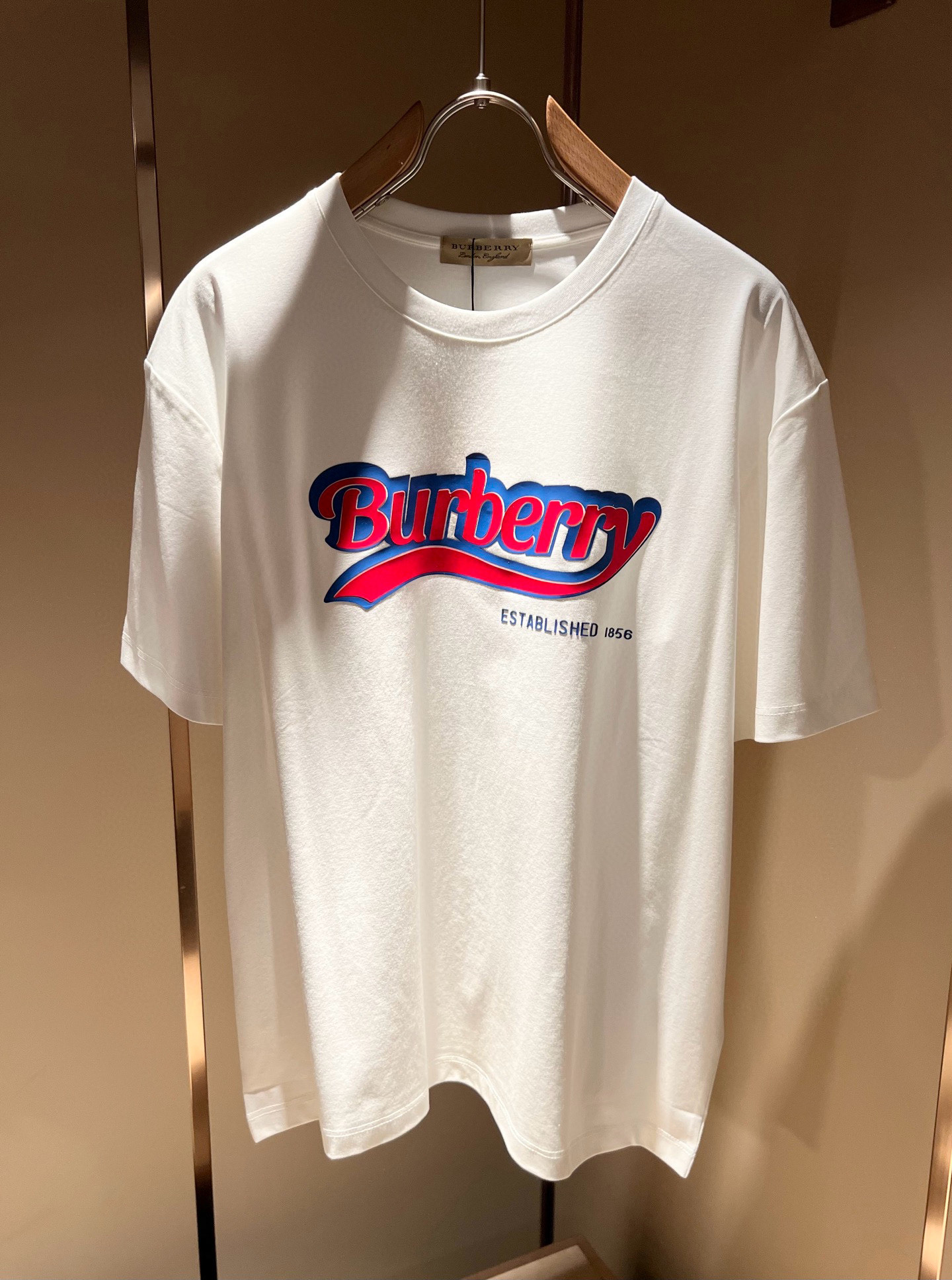 BURBER*Y巴*莉2026春夏新品男女同款👫短袖T恤，重磅来袭，最近比较火热的环保纯棉面料制作而成，