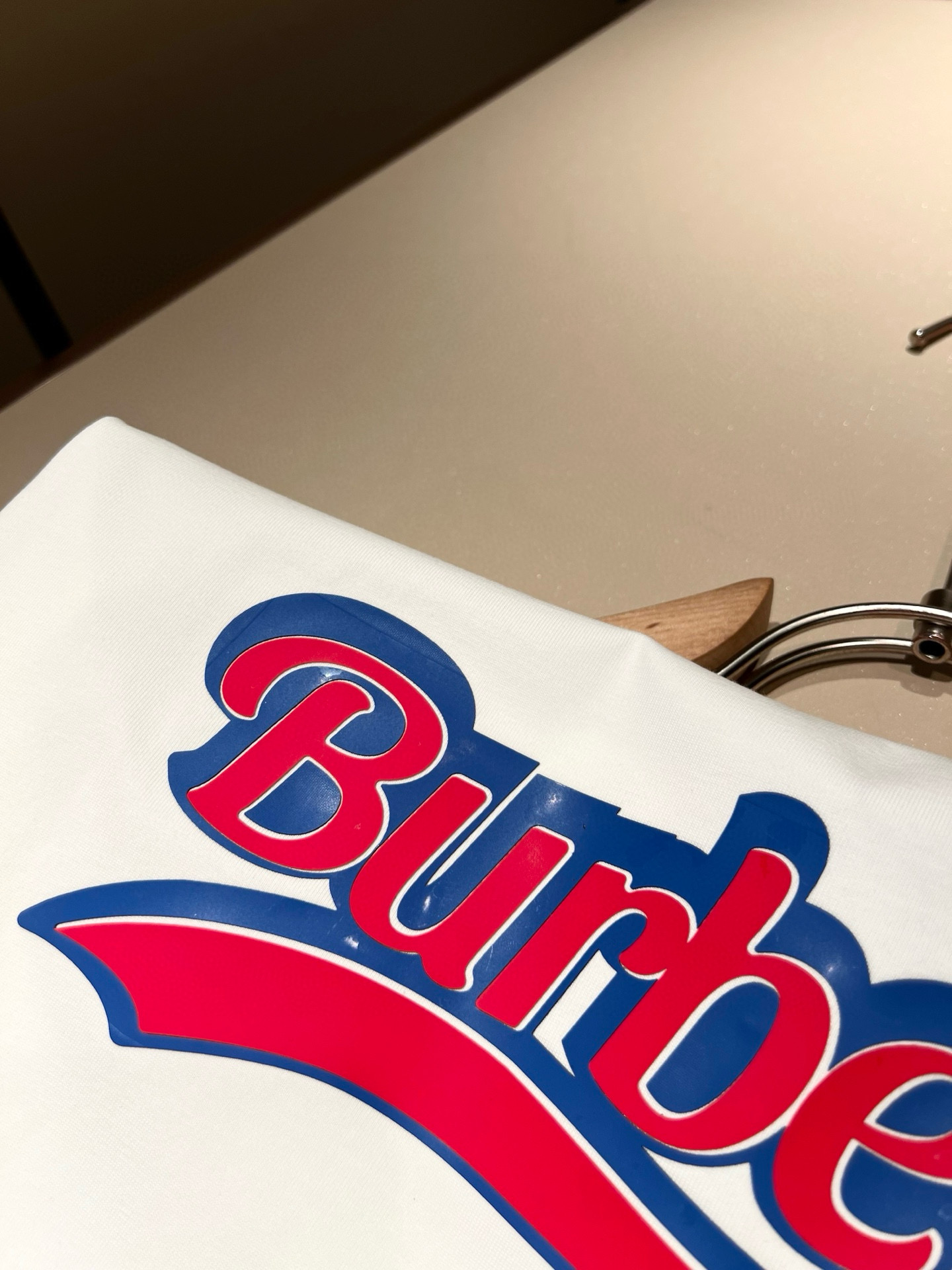 BURBER*Y巴*莉2026春夏新品男女同款👫短袖T恤，重磅来袭，最近比较火热的环保纯棉面料制作而成，