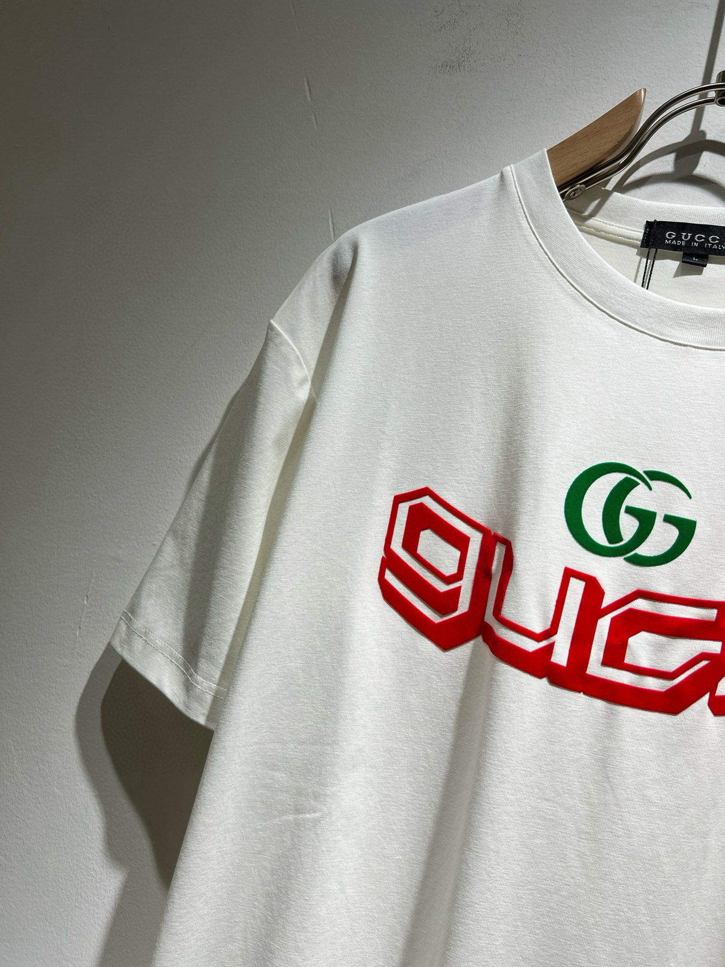 Gucc*古家 2026春夏新款男女同情侣款👫休闲宽松棉质圆领短袖T恤衫！贸易公司渠道稀出，同步官网发售