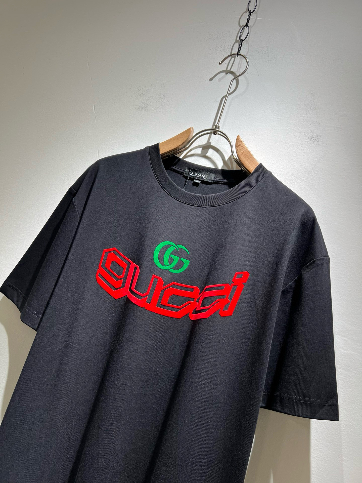 Gucc*古家 2026春夏新款男女同情侣款👫休闲宽松棉质圆领短袖T恤衫！贸易公司渠道稀出，同步官网发售
