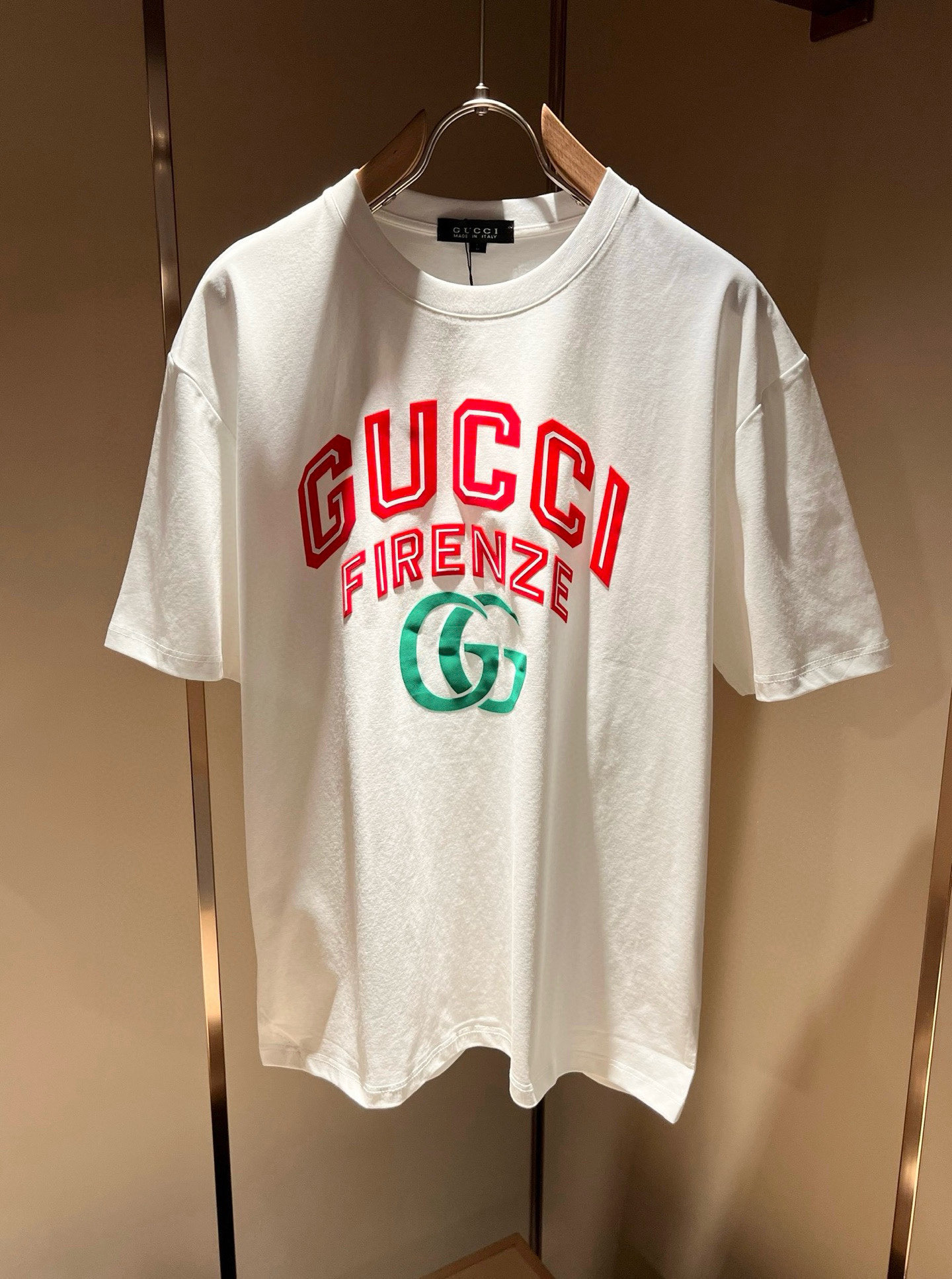 Gucc*古家 2026春夏新款男女同情侣款👫休闲宽松棉质圆领短袖T恤衫！贸易公司渠道稀出，同步官网发售