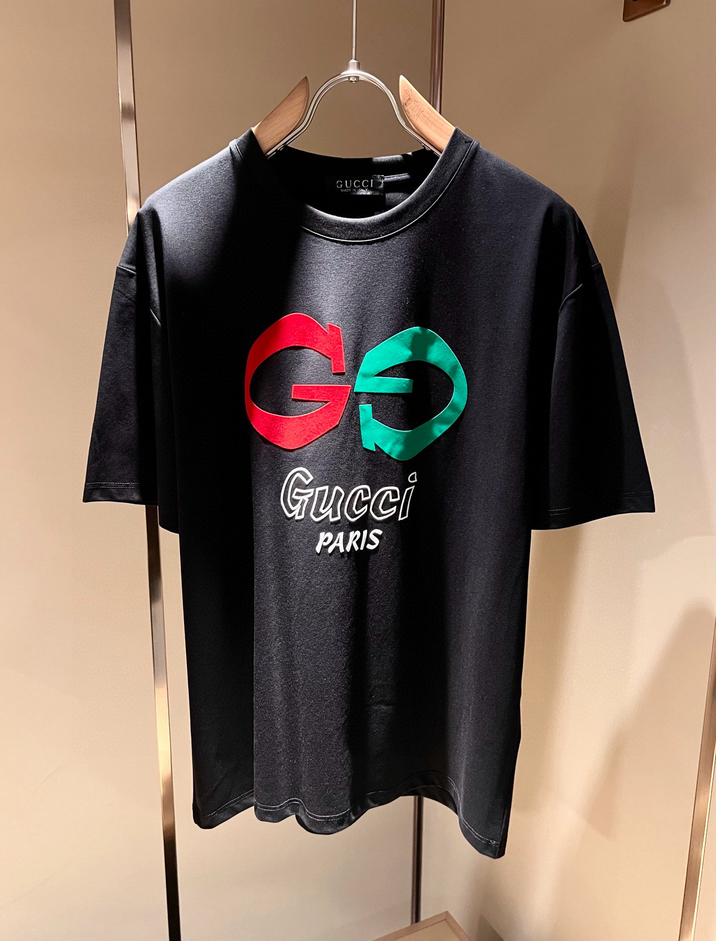 Gucc*古家 2026春夏新款男女同情侣款👫休闲宽松棉质圆领短袖T恤衫！贸易公司渠道稀出，同步官网发售