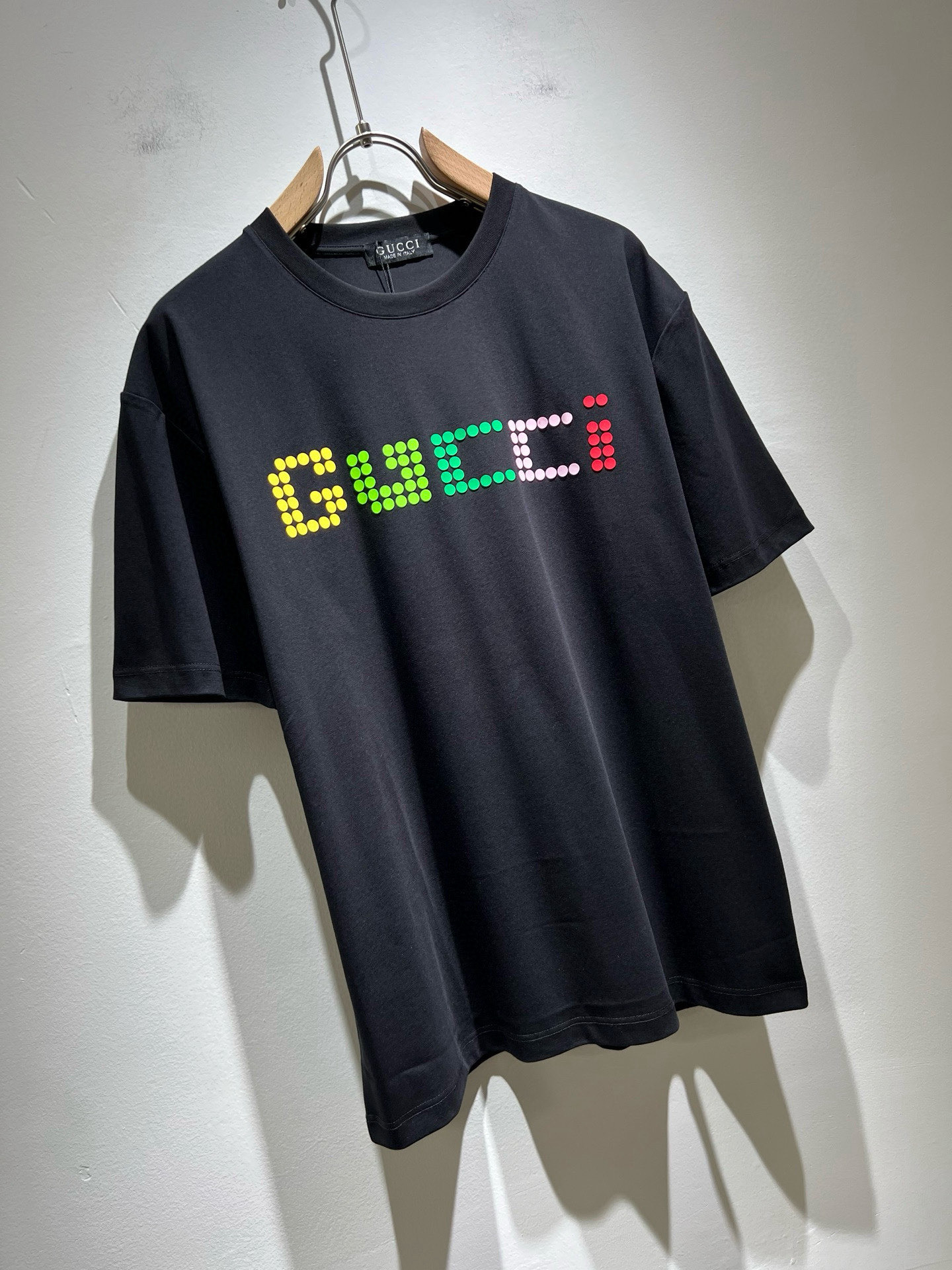 Gucc*古家 2026春夏新款男女同情侣款👫休闲宽松棉质圆领短袖T恤衫！贸易公司渠道稀出，同步官网发售