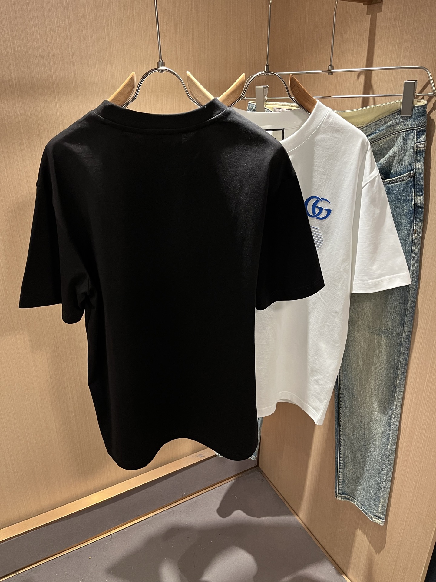 Gucc*古家 2026春夏新款男女同情侣款👫休闲宽松棉质圆领短袖T恤衫！贸易公司渠道稀出，同步官网发售