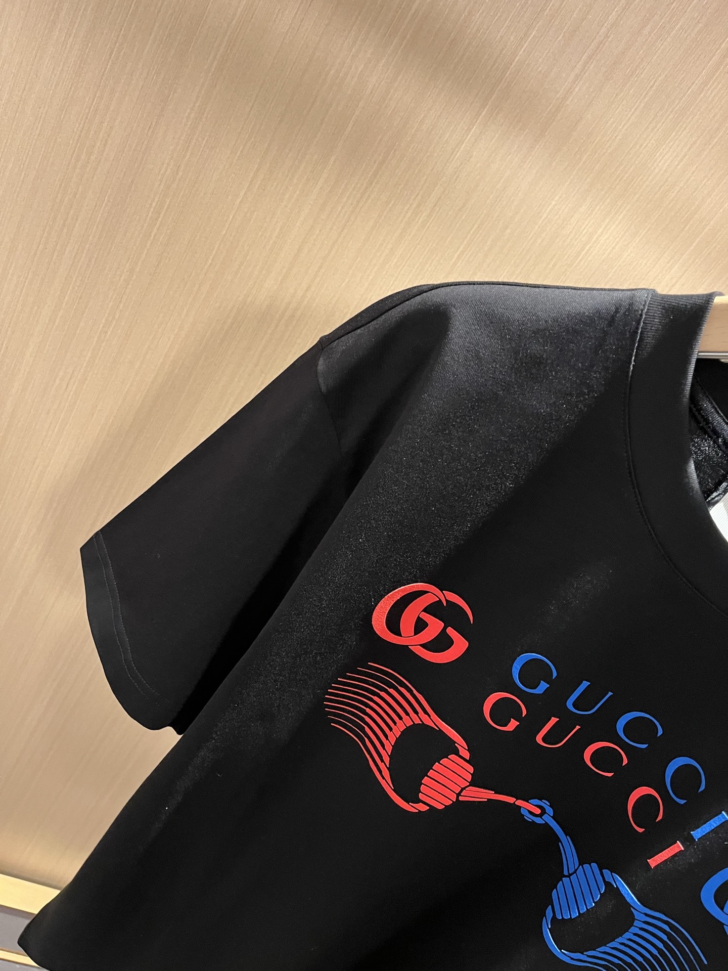 Gucc*古家 2026春夏新款男女同情侣款👫休闲宽松棉质圆领短袖T恤衫！贸易公司渠道稀出，同步官网发售