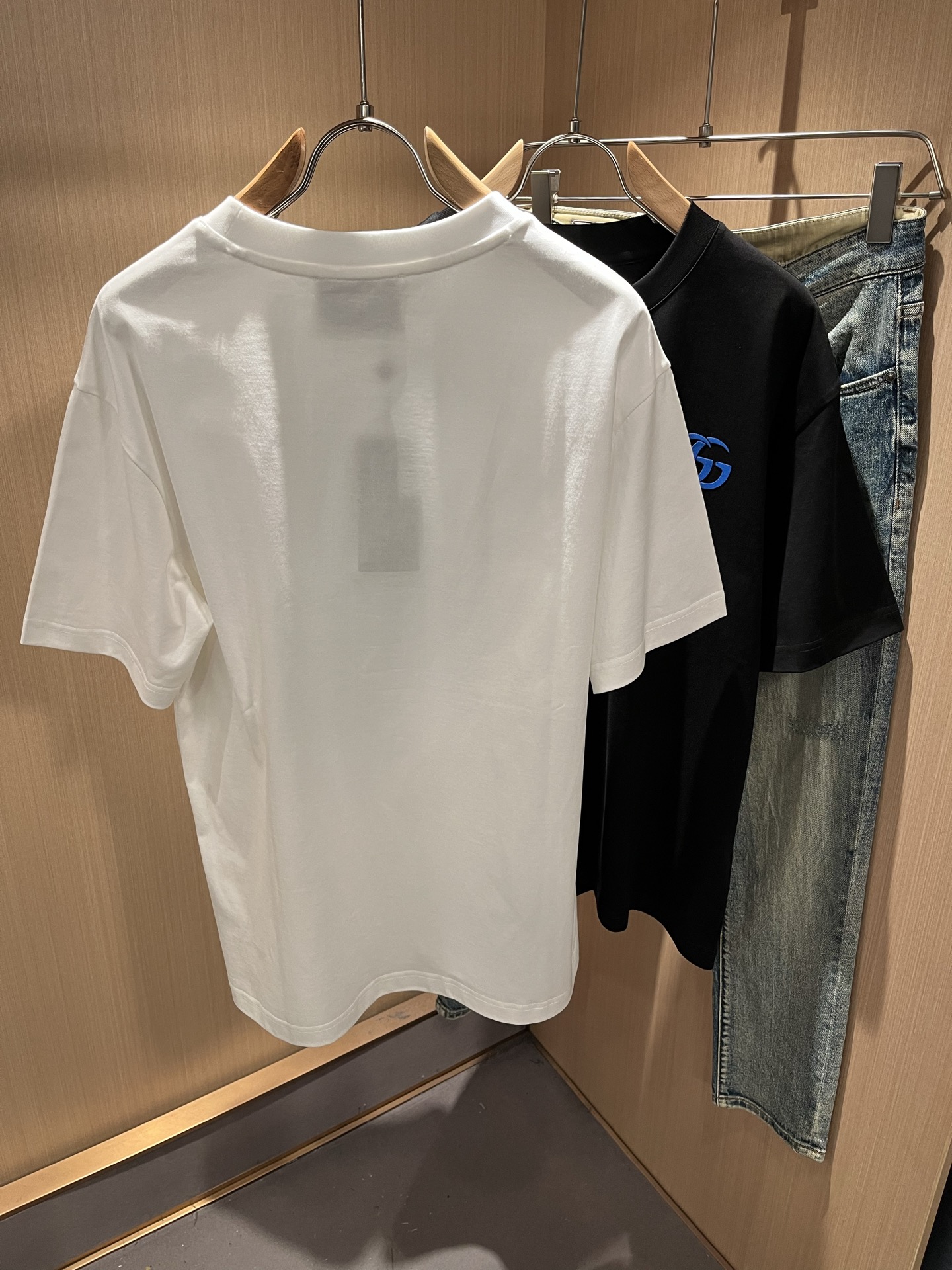 Gucc*古家 2026春夏新款男女同情侣款👫休闲宽松棉质圆领短袖T恤衫！贸易公司渠道稀出，同步官网发售