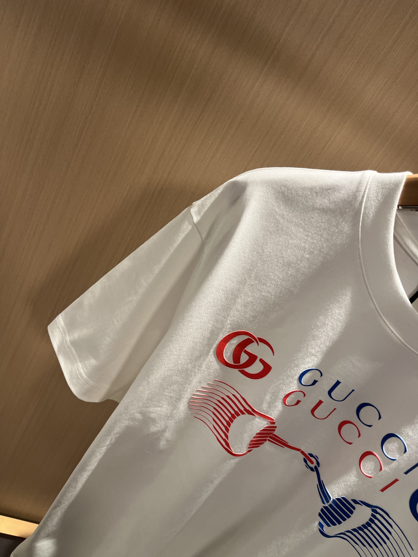 Gucc*古家 2026春夏新款男女同情侣款👫休闲宽松棉质圆领短袖T恤衫！贸易公司渠道稀出，同步官网发售