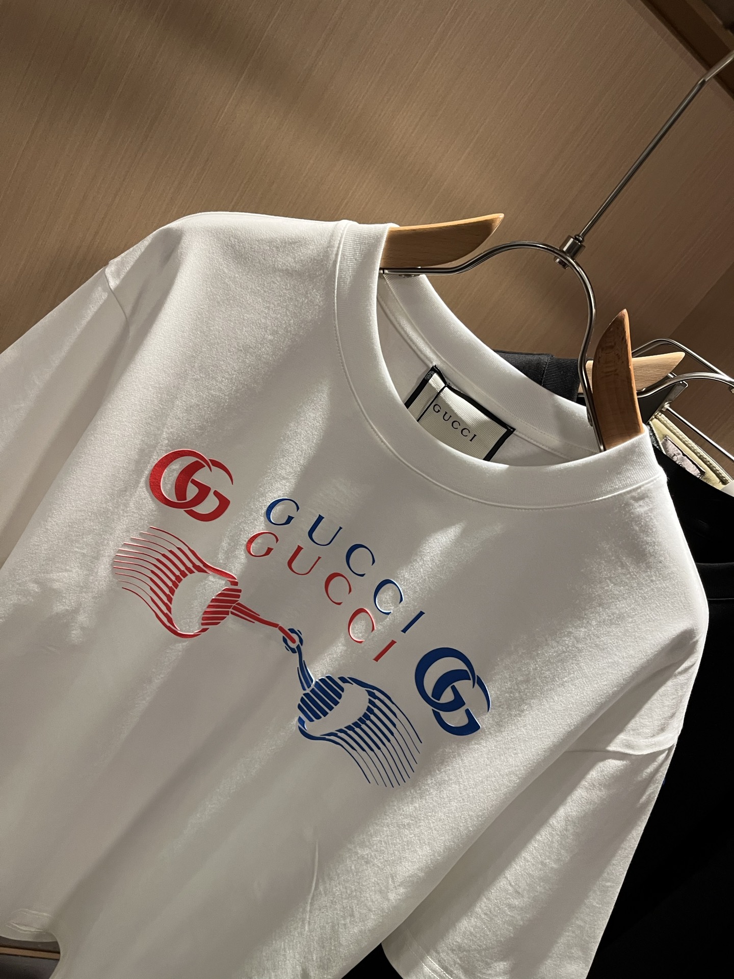 Gucc*古家 2026春夏新款男女同情侣款👫休闲宽松棉质圆领短袖T恤衫！贸易公司渠道稀出，同步官网发售