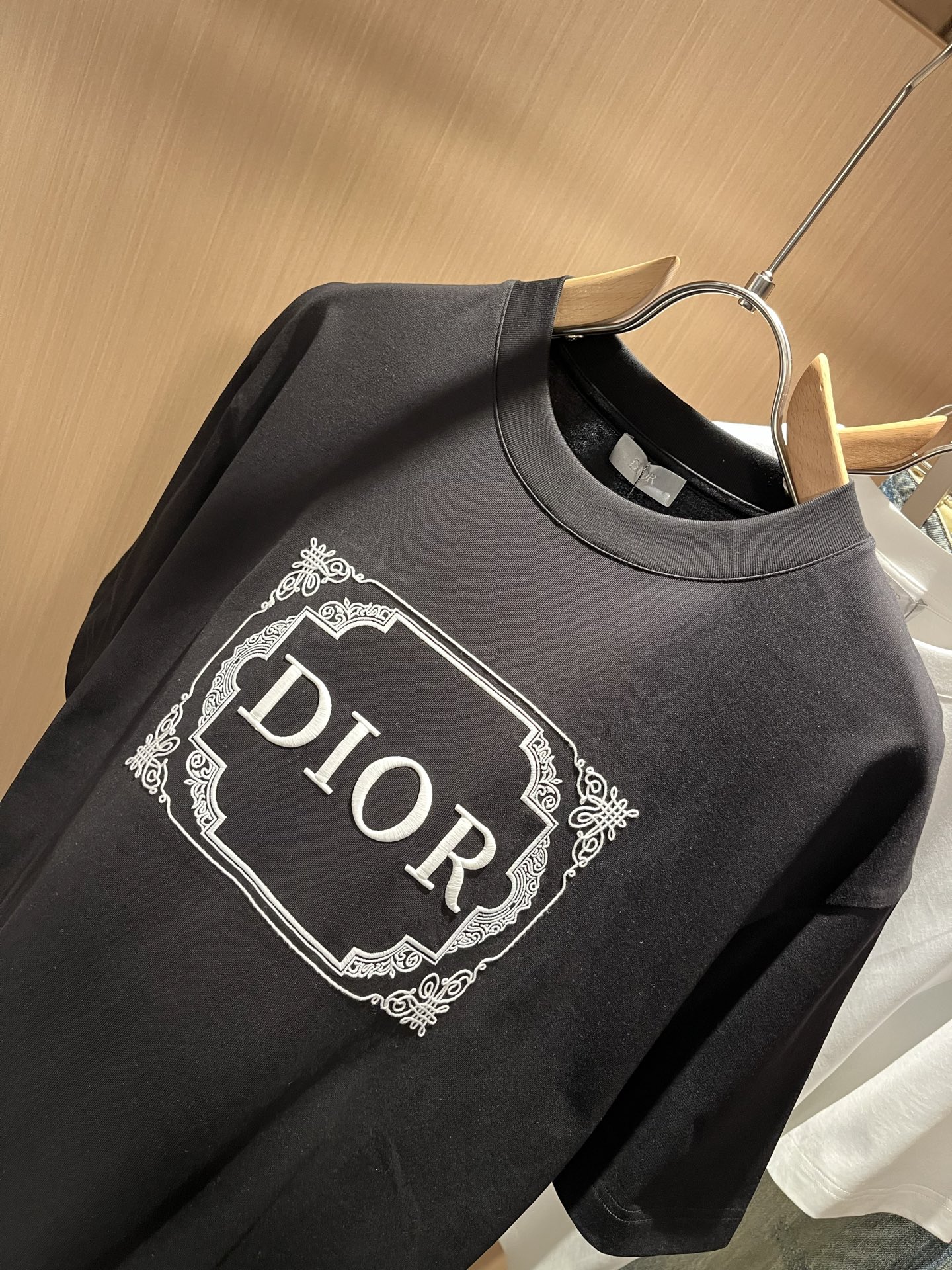 Dio*迪家 2026春夏新款男女同款👫短袖T恤，专柜同步发售！定制专属260克纯棉面料，定制原版工艺螺