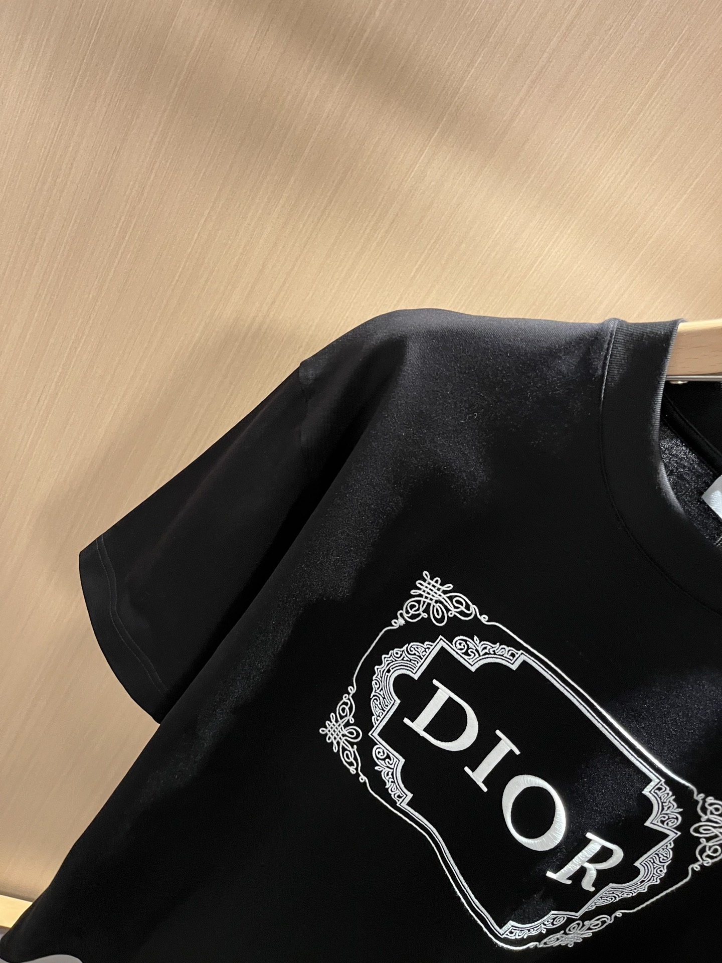 Dio*迪家 2026春夏新款男女同款👫短袖T恤，专柜同步发售！定制专属260克纯棉面料，定制原版工艺螺