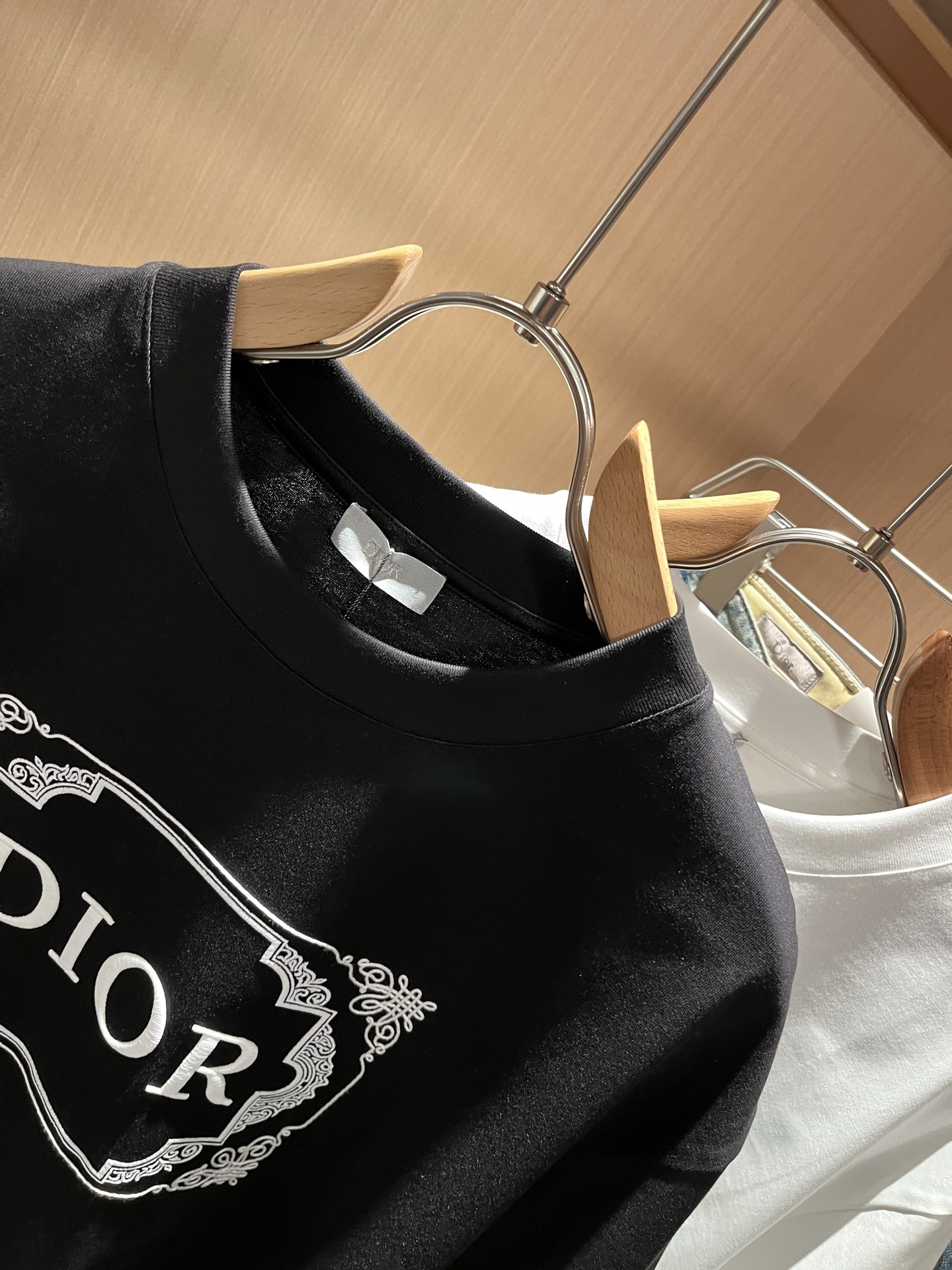 Dio*迪家 2026春夏新款男女同款👫短袖T恤，专柜同步发售！定制专属260克纯棉面料，定制原版工艺螺