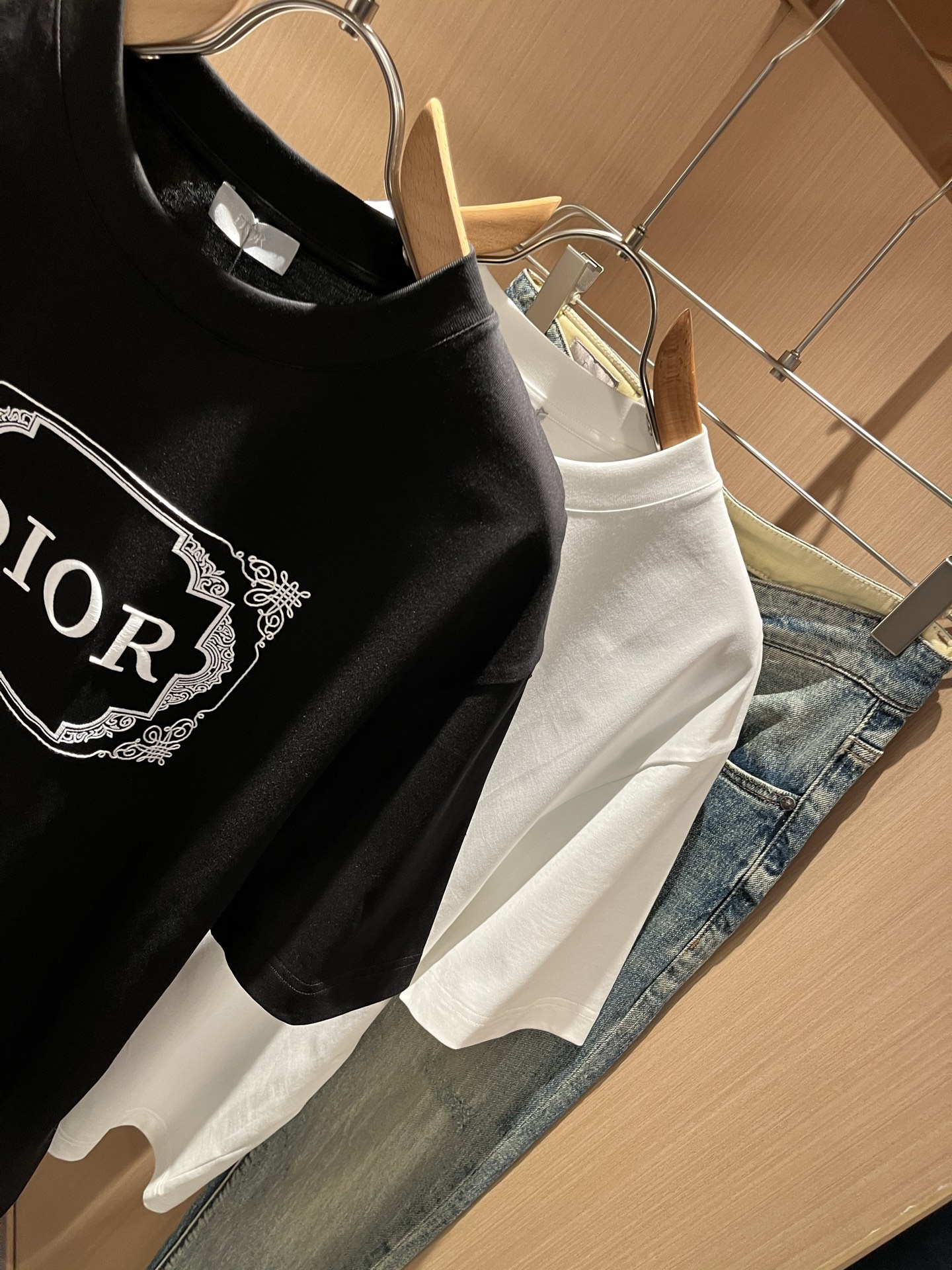 Dio*迪家 2026春夏新款男女同款👫短袖T恤，专柜同步发售！定制专属260克纯棉面料，定制原版工艺螺