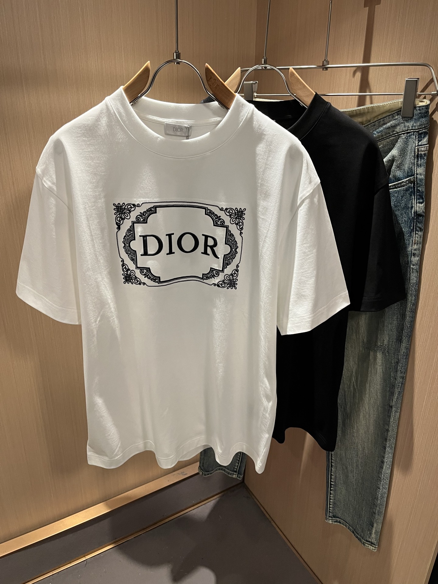 Dio*迪家 2026春夏新款男女同款👫短袖T恤，专柜同步发售！定制专属260克纯棉面料，定制原版工艺螺