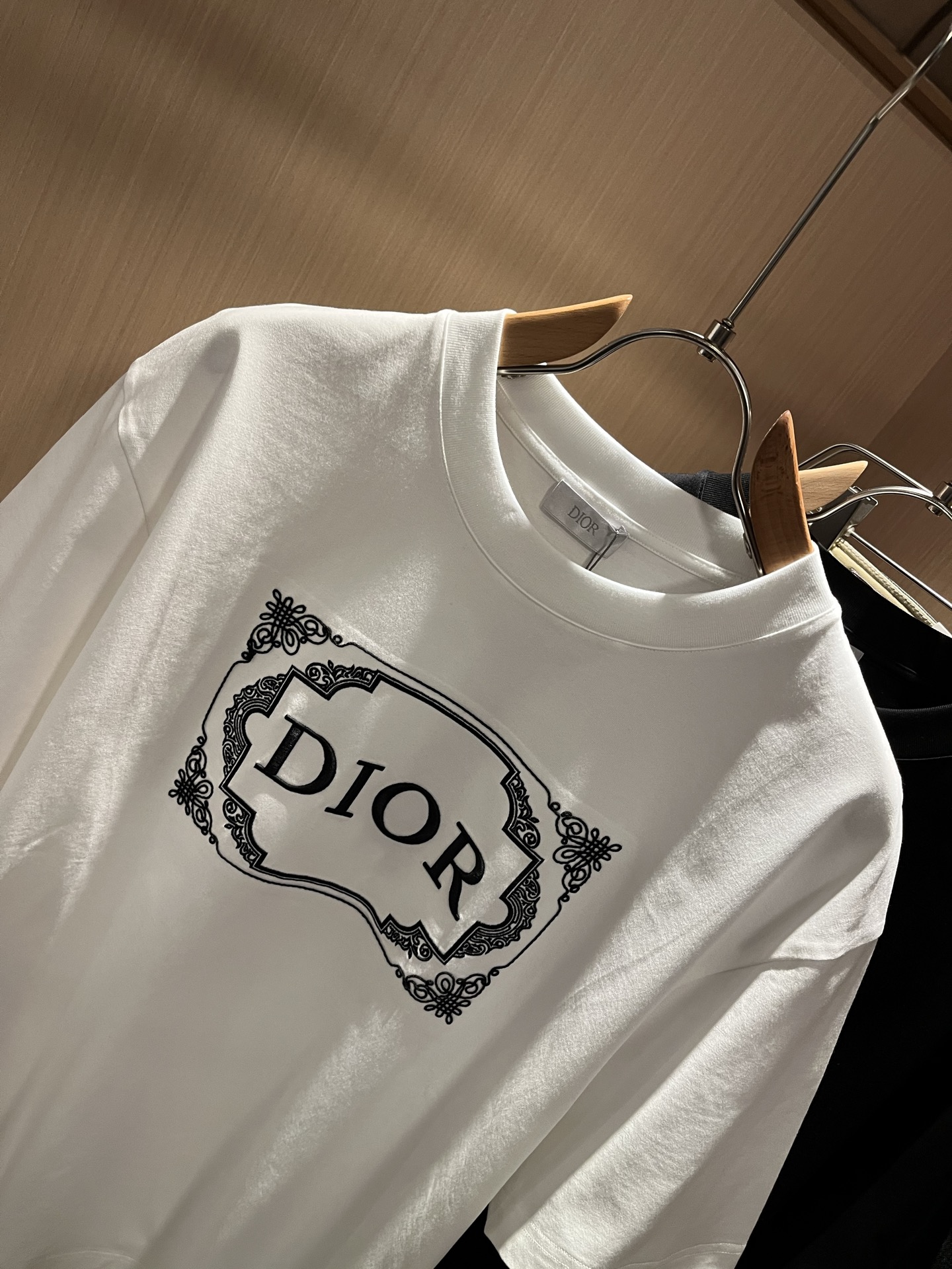 Dio*迪家 2026春夏新款男女同款👫短袖T恤，专柜同步发售！定制专属260克纯棉面料，定制原版工艺螺