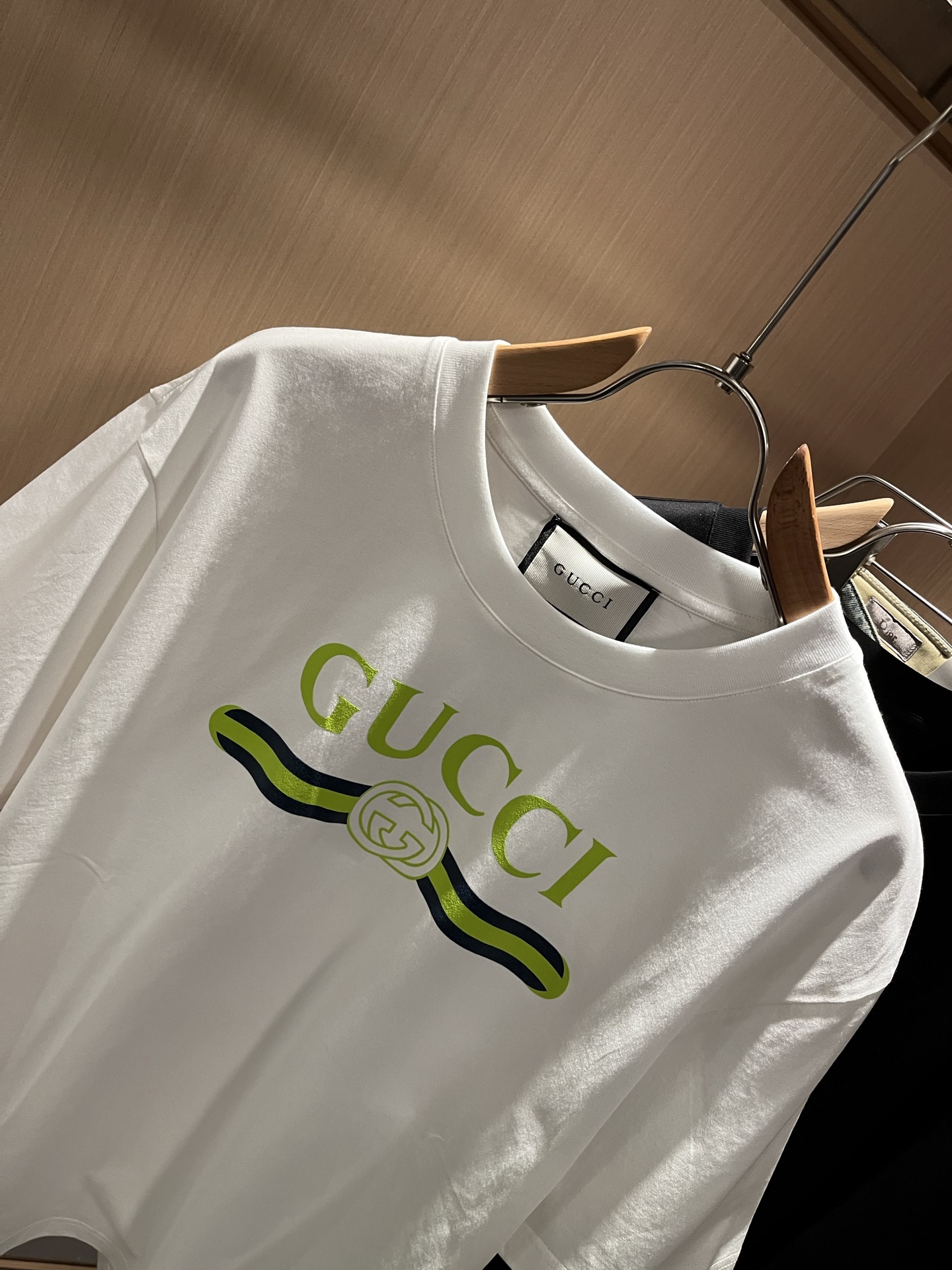 Gucc*古家 2026春夏新款男女同情侣款👫休闲宽松棉质圆领短袖T恤衫！贸易公司渠道稀出，同步官网发售